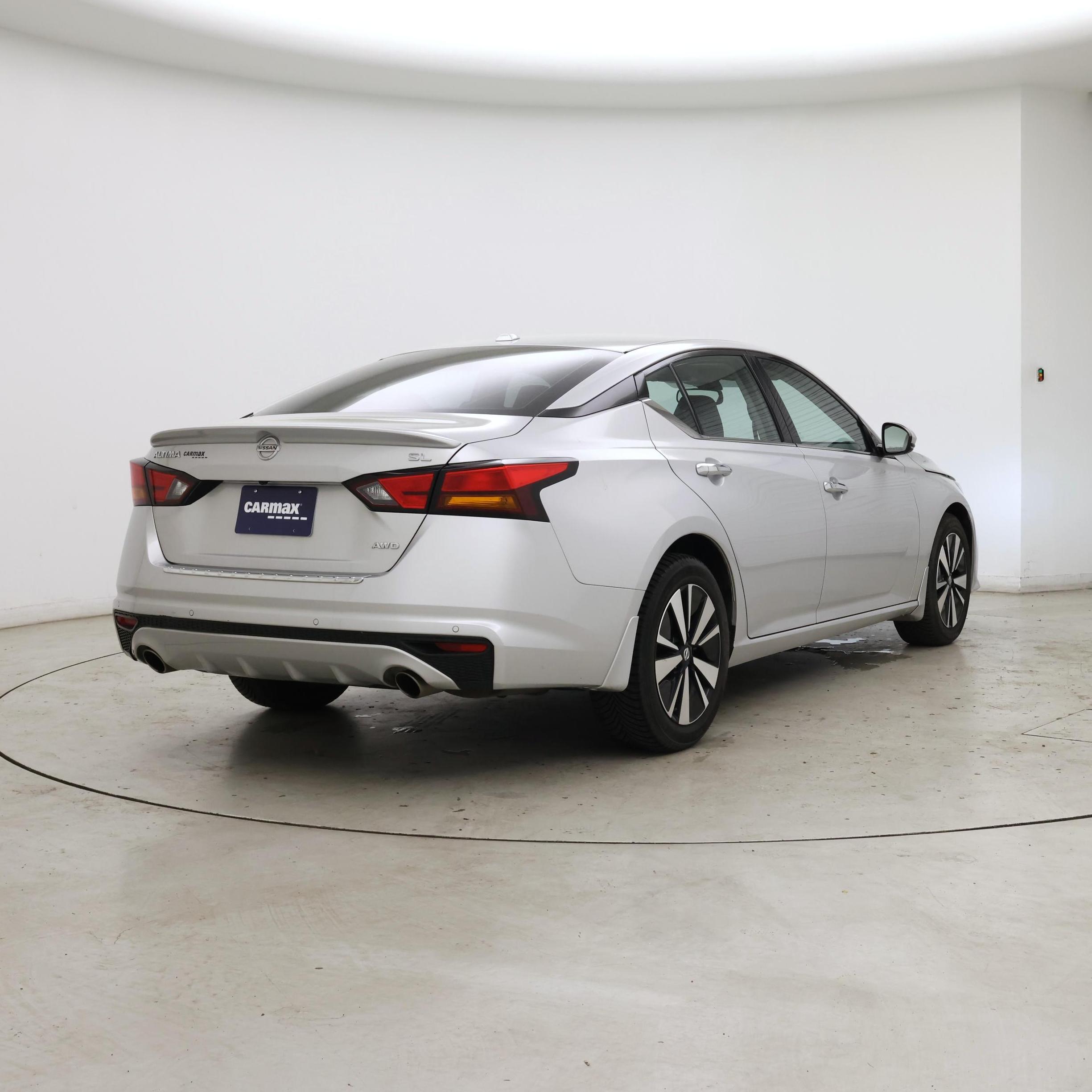 Thumbnail: 2020 Nissan Altima - 8