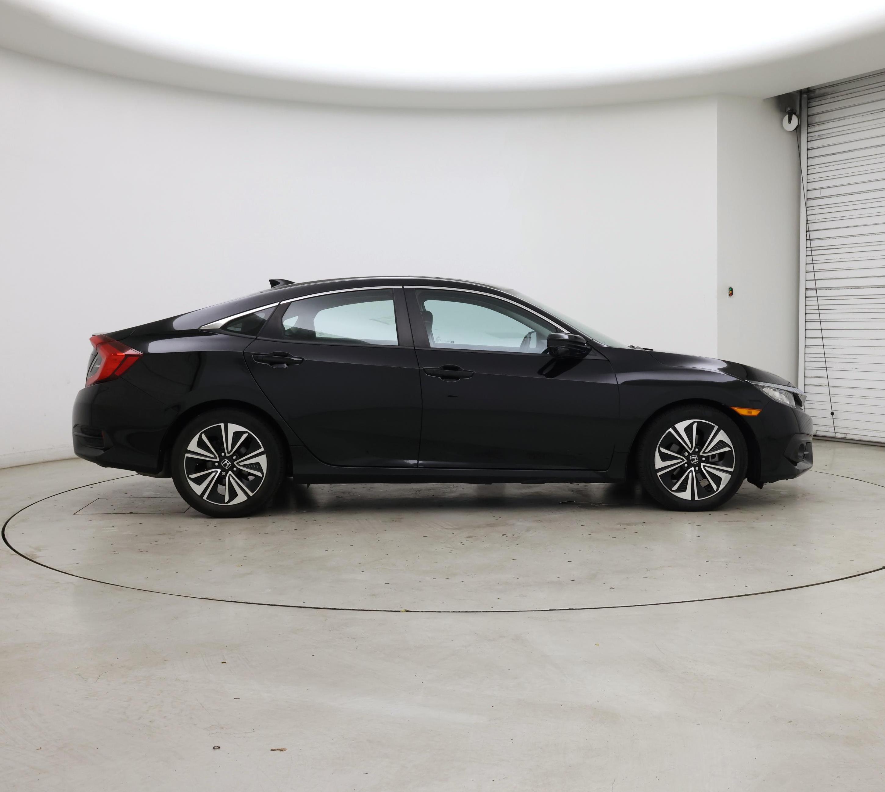 Thumbnail: 2017 Honda Civic - 7