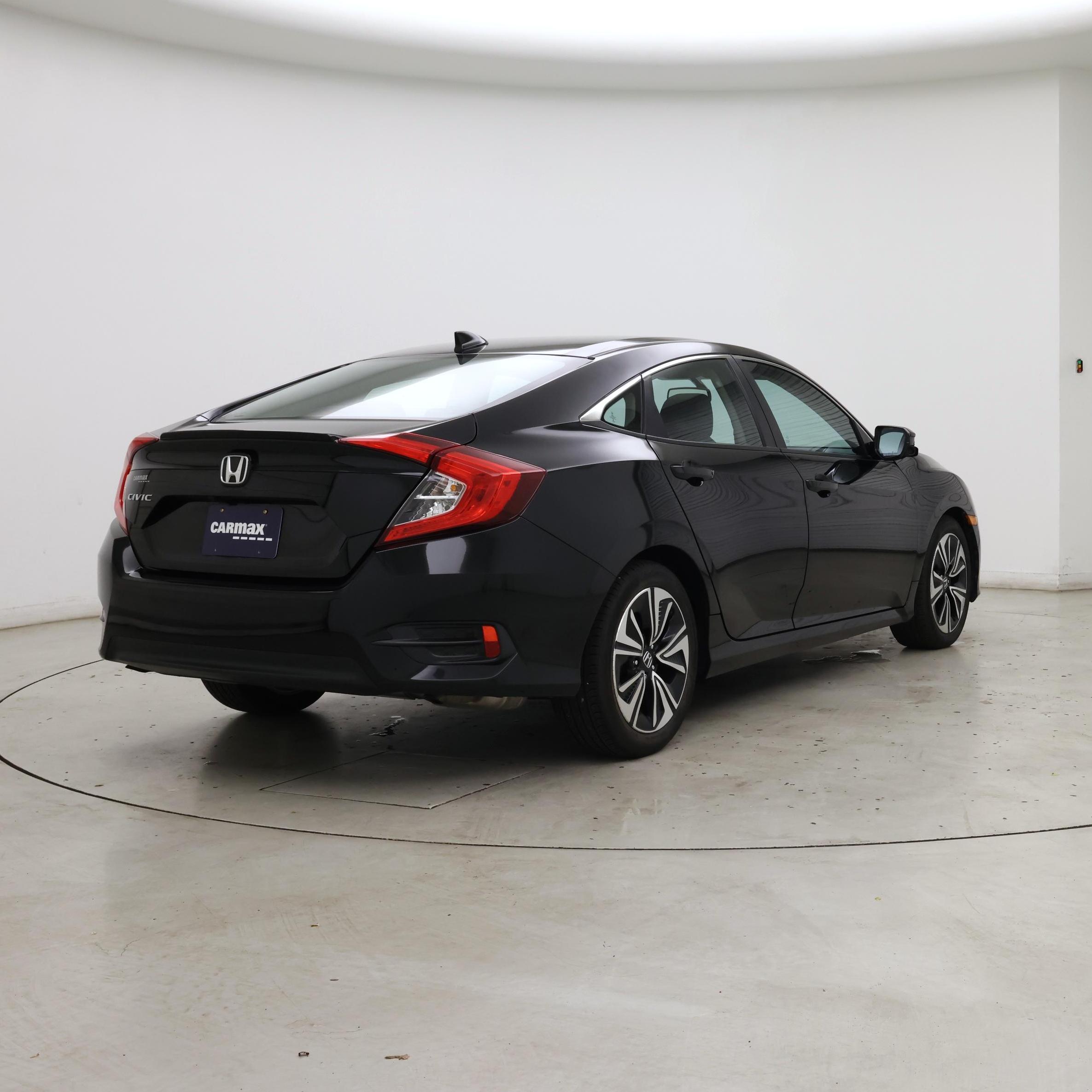 Thumbnail: 2017 Honda Civic - 8