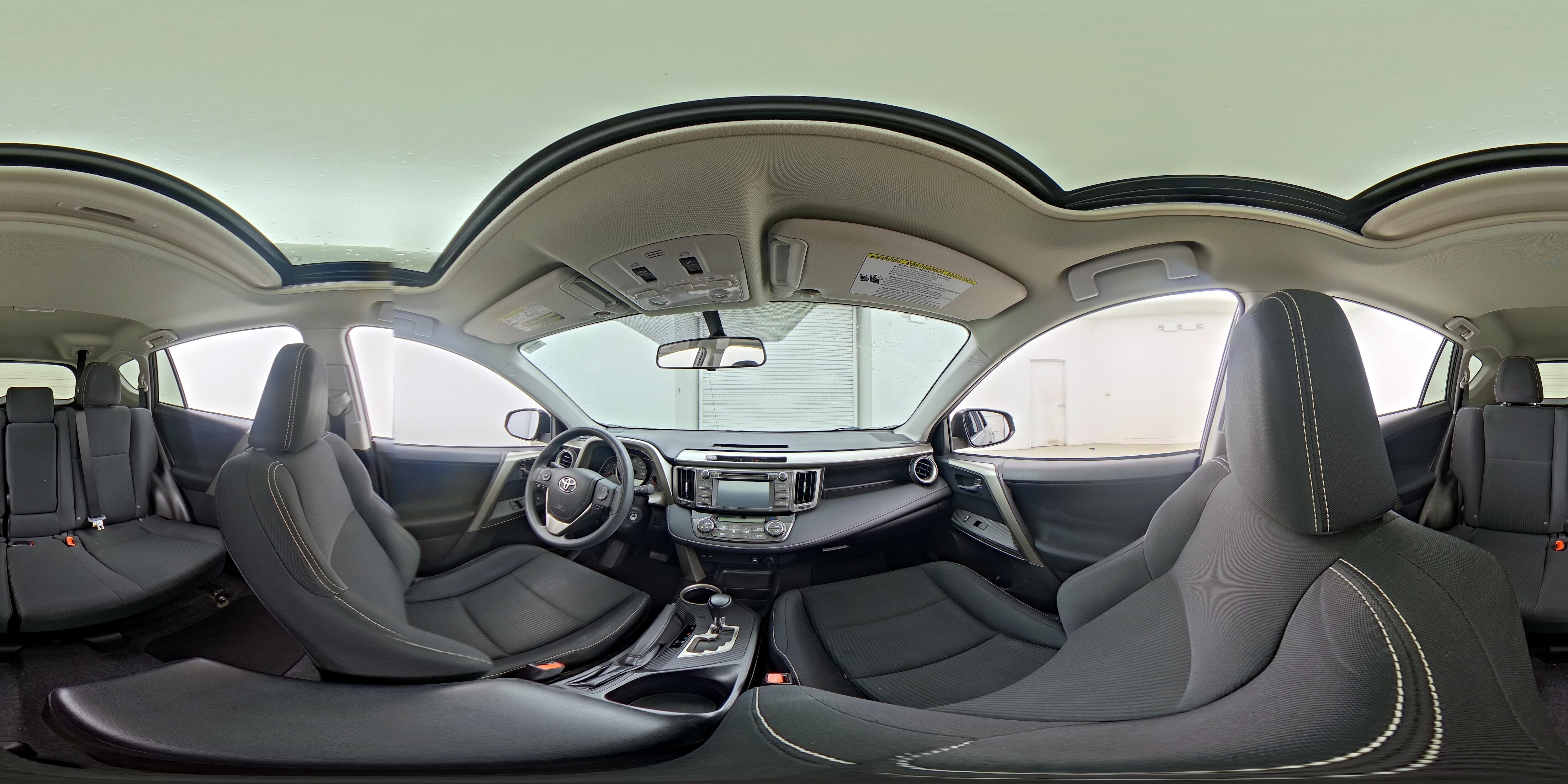 2014 Toyota RAV4 XLE - Photo 26
