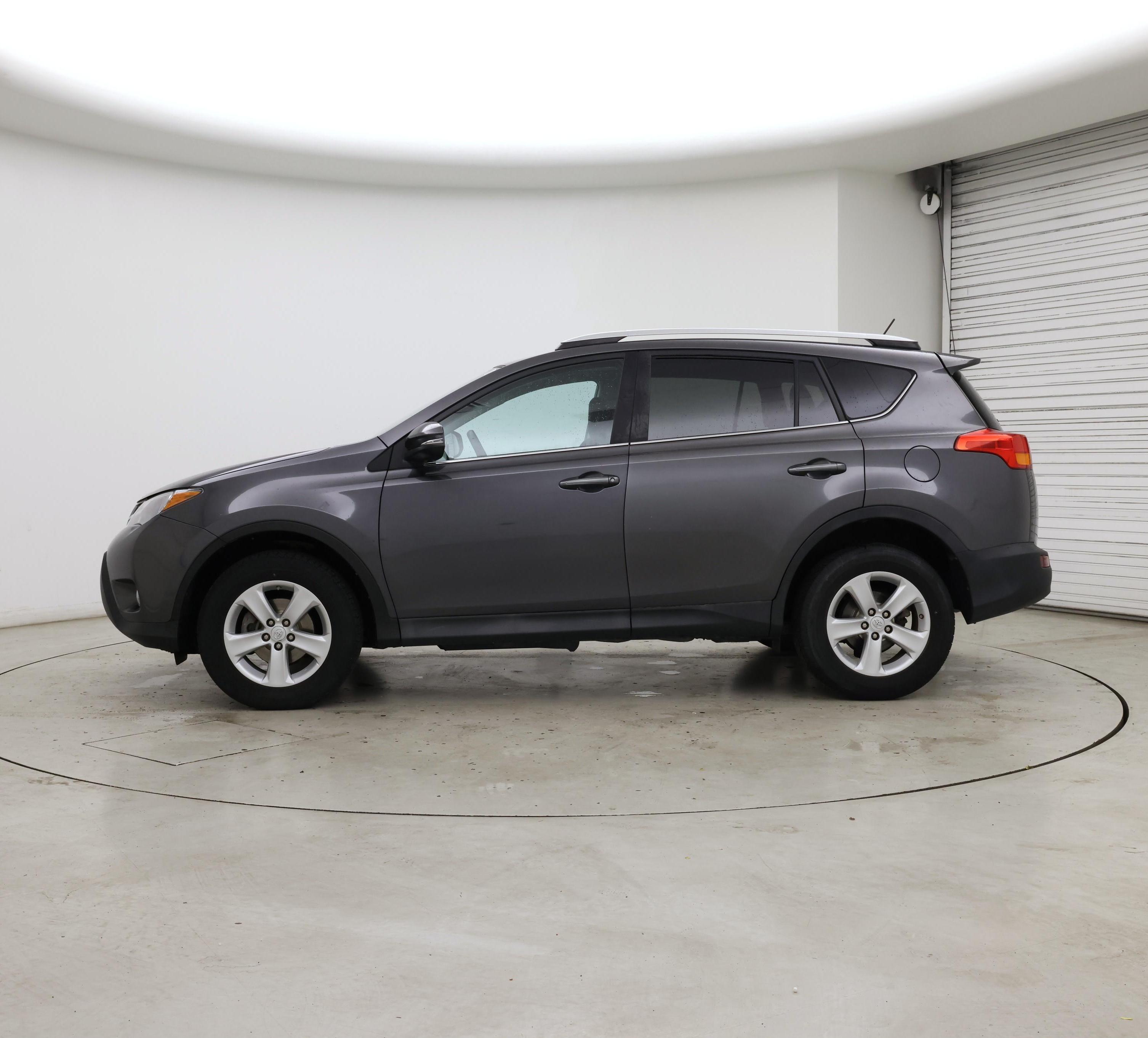 Thumbnail: 2014 Toyota RAV4 - 3