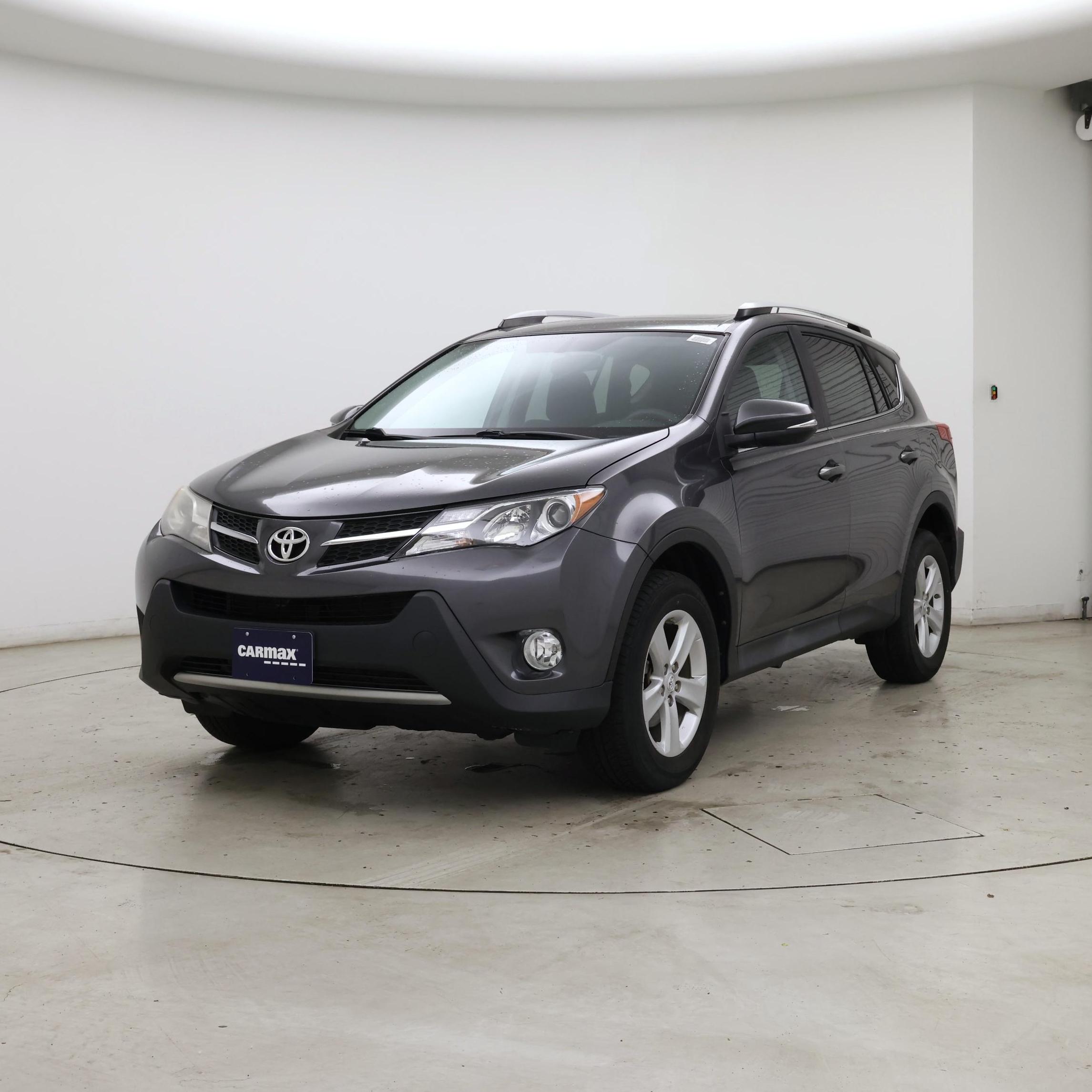 Thumbnail: 2014 Toyota RAV4 - 4