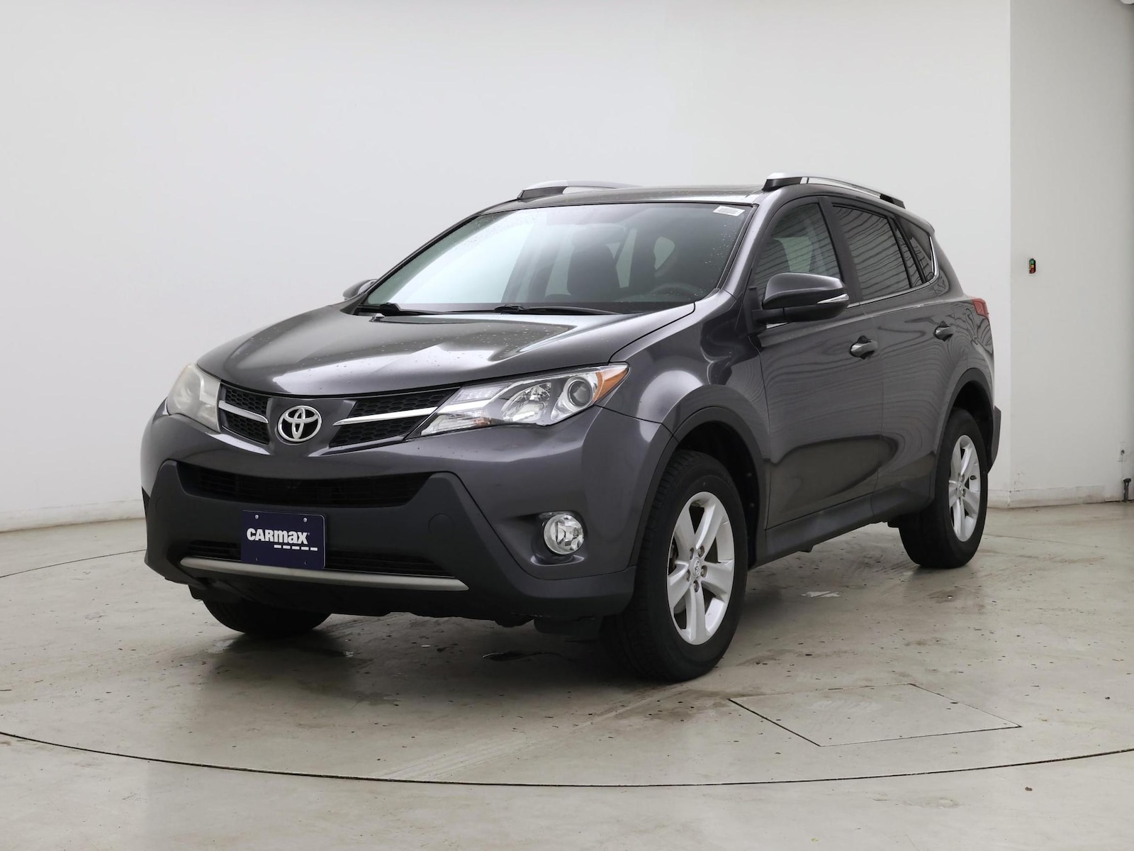 2014 Toyota RAV4 XLE - Photo 5