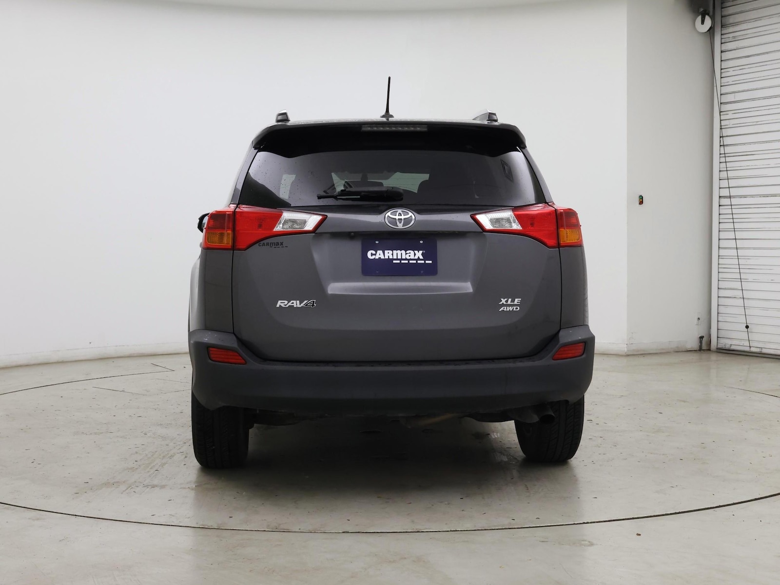 2014 Toyota RAV4 XLE - Photo 7