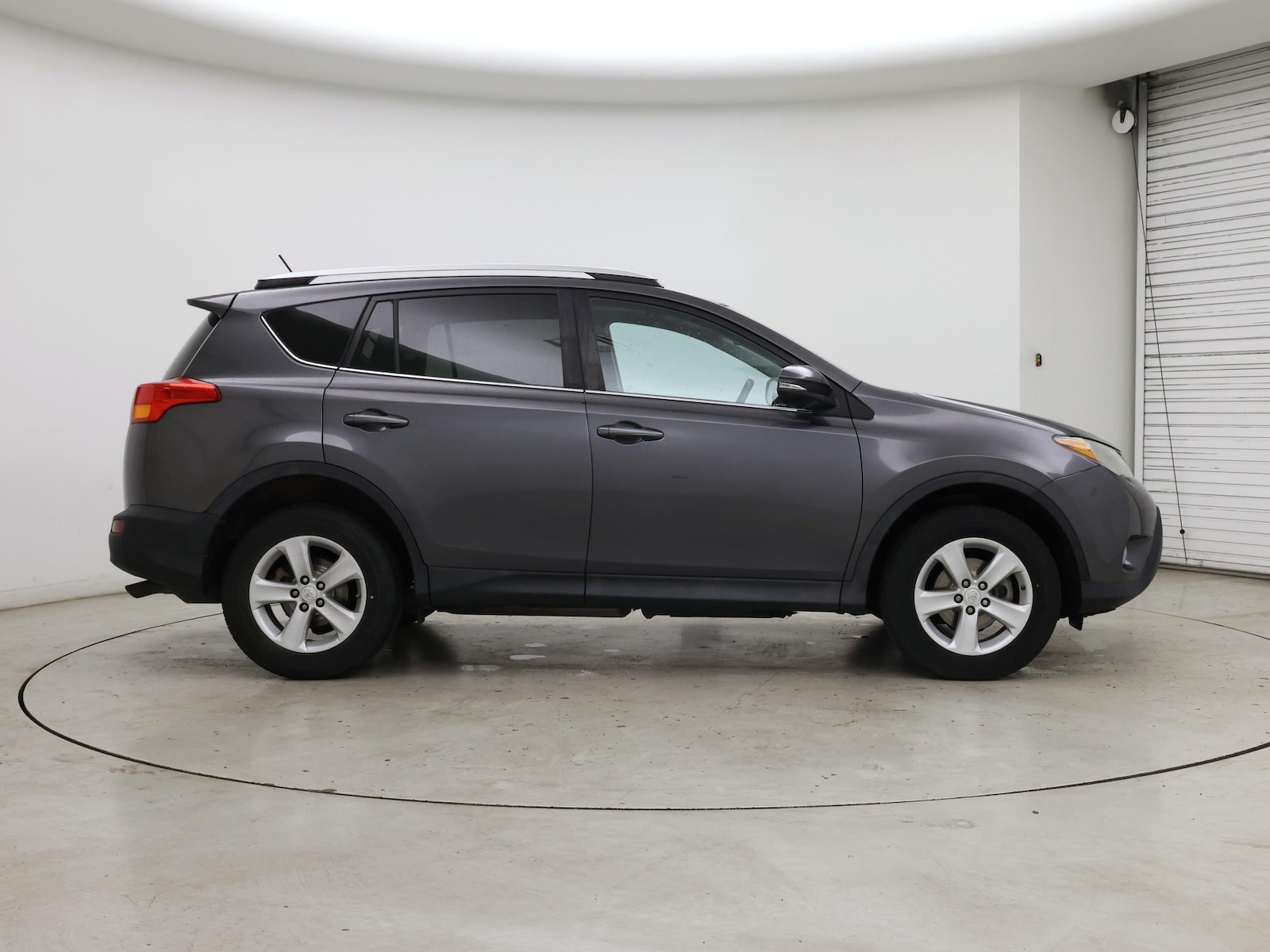 2014 Toyota RAV4 XLE - Photo 8