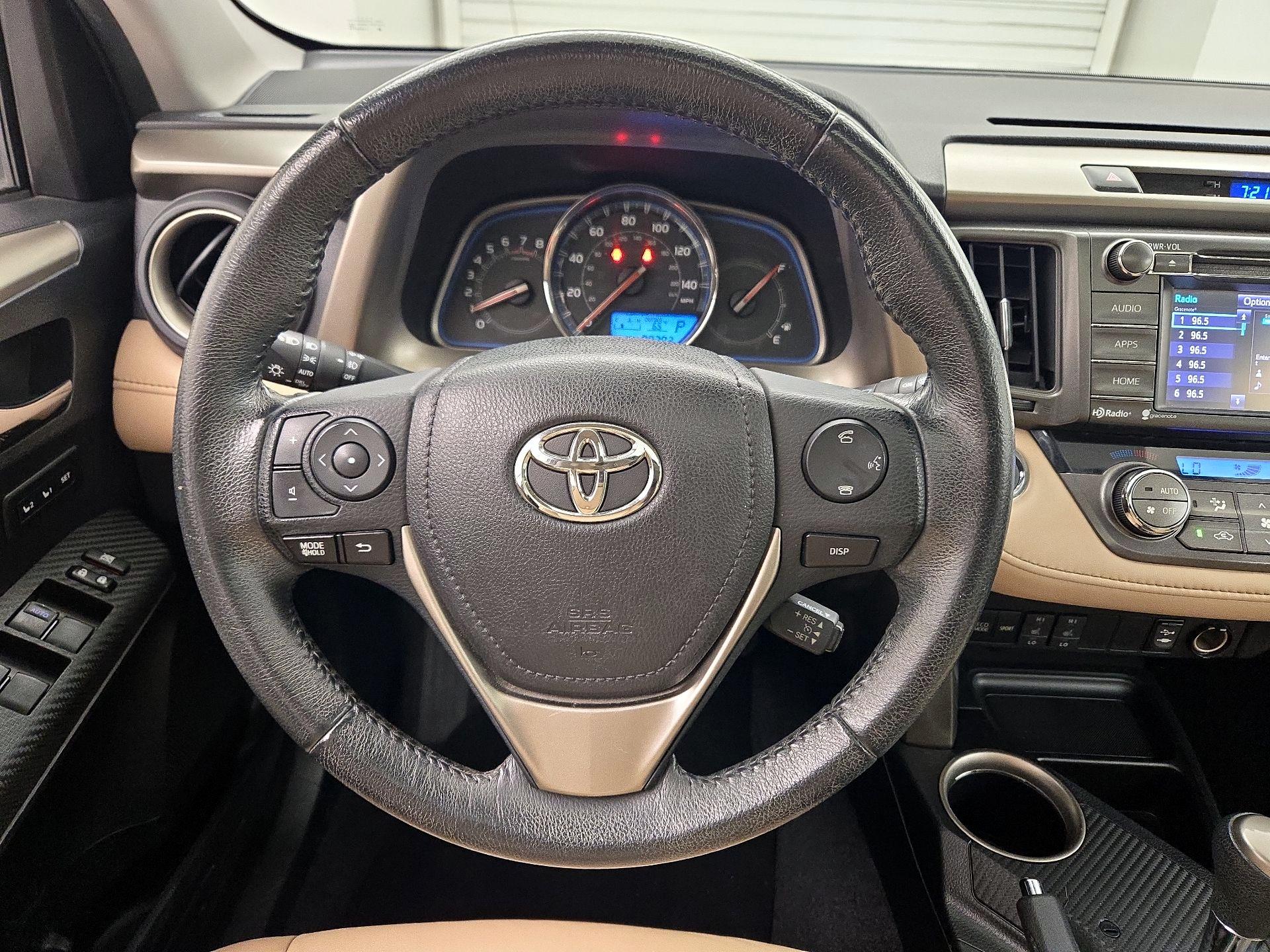 Thumbnail: 2015 Toyota RAV4 - 10