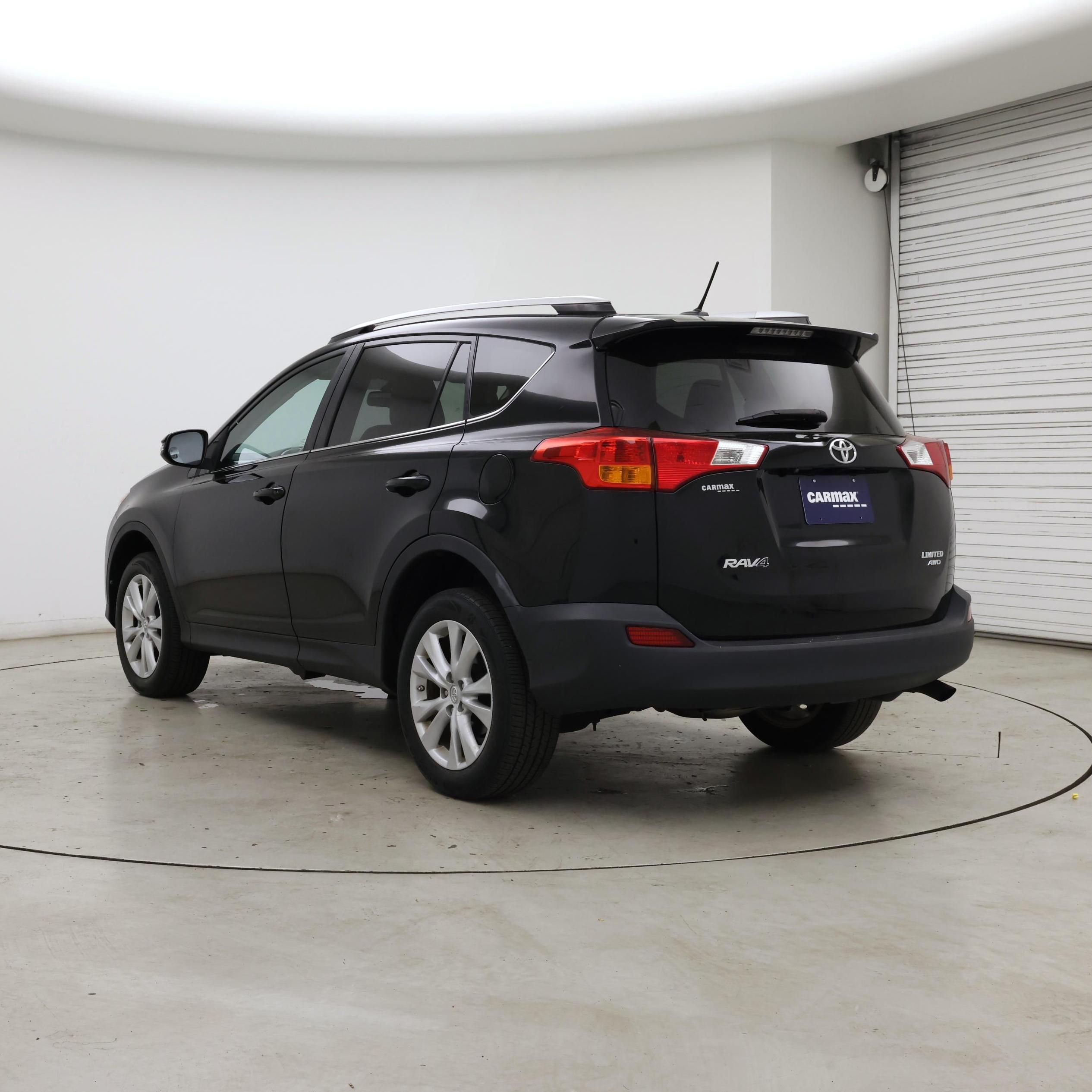Thumbnail: 2015 Toyota RAV4 - 2