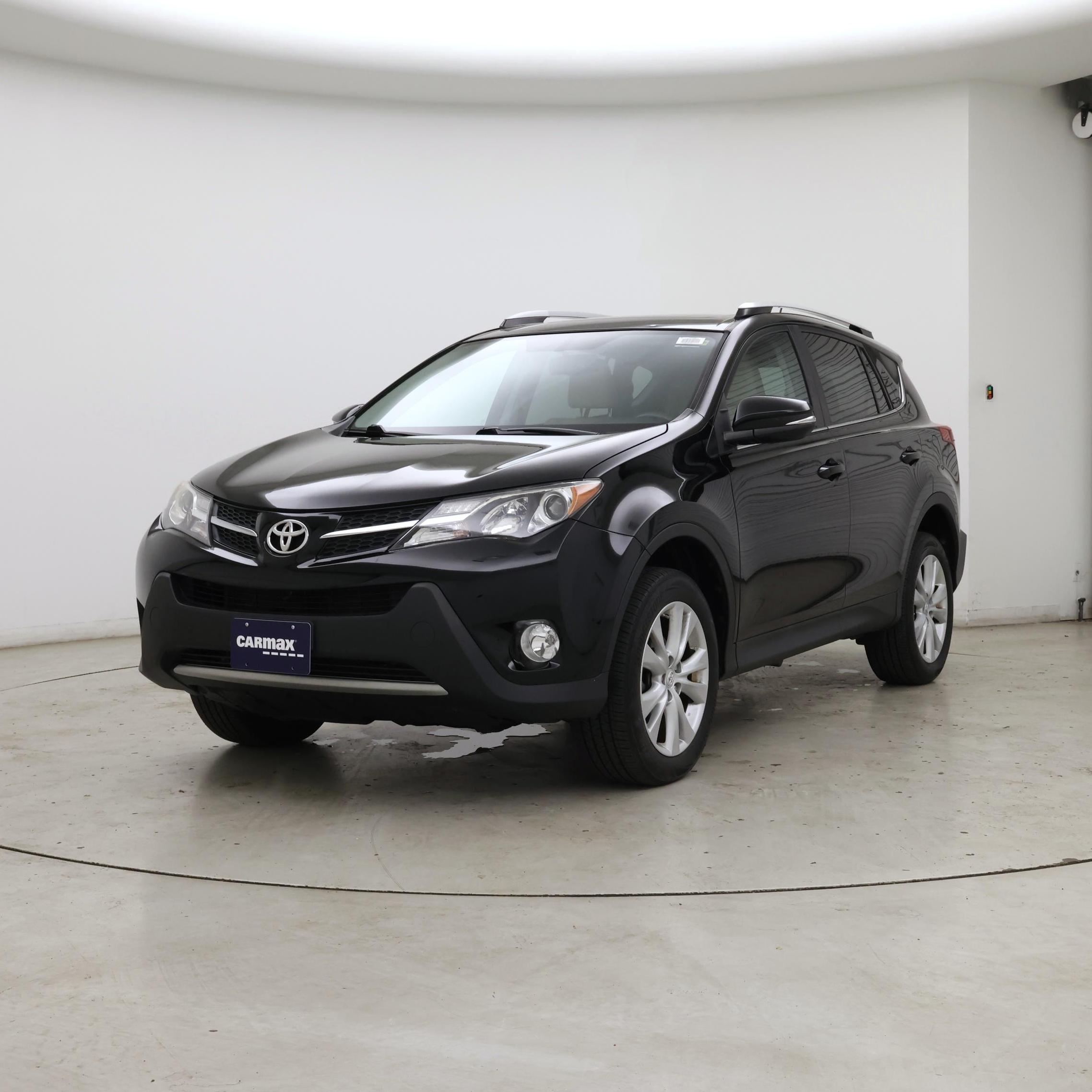 Thumbnail: 2015 Toyota RAV4 - 4