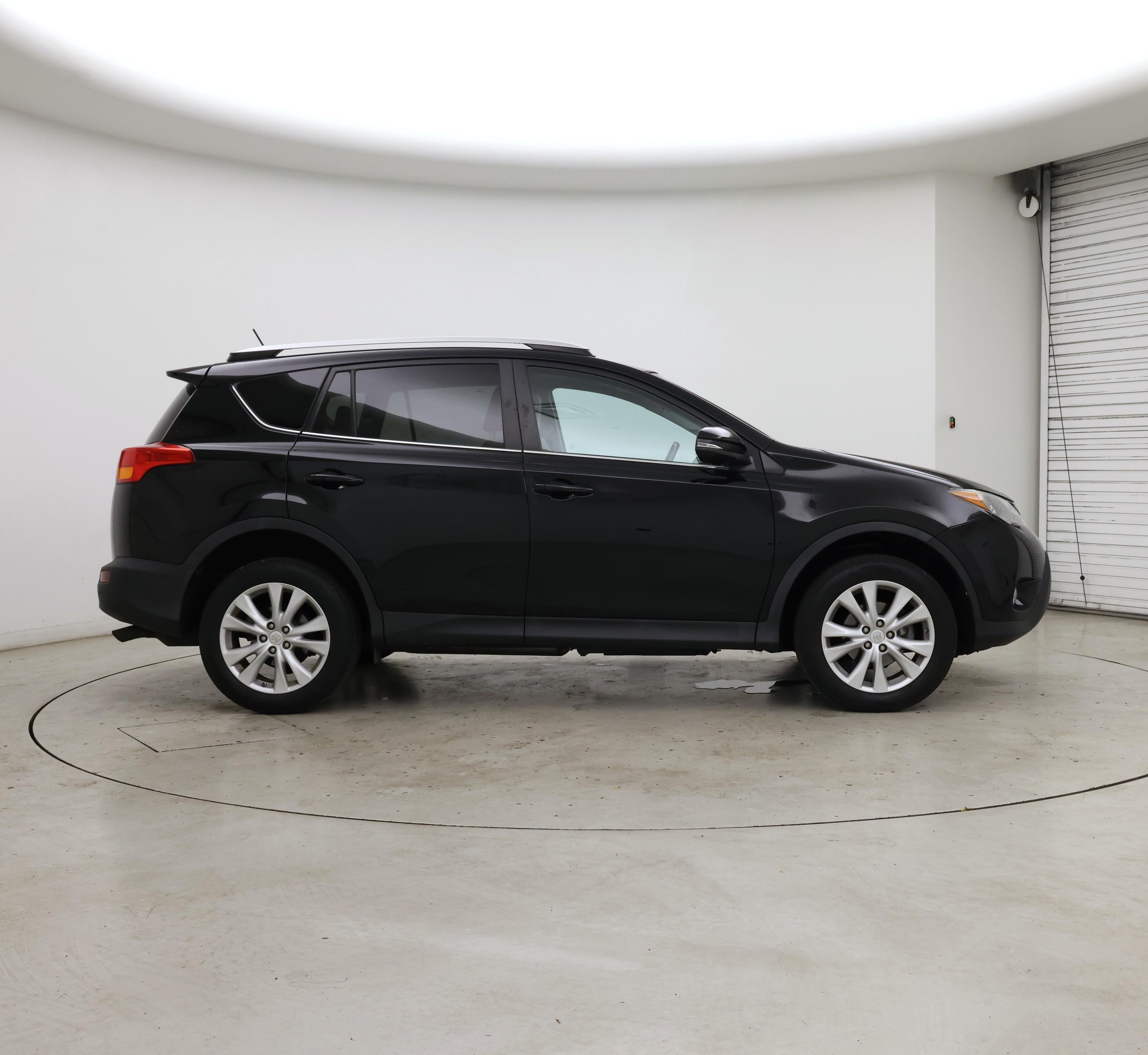 Thumbnail: 2015 Toyota RAV4 - 7