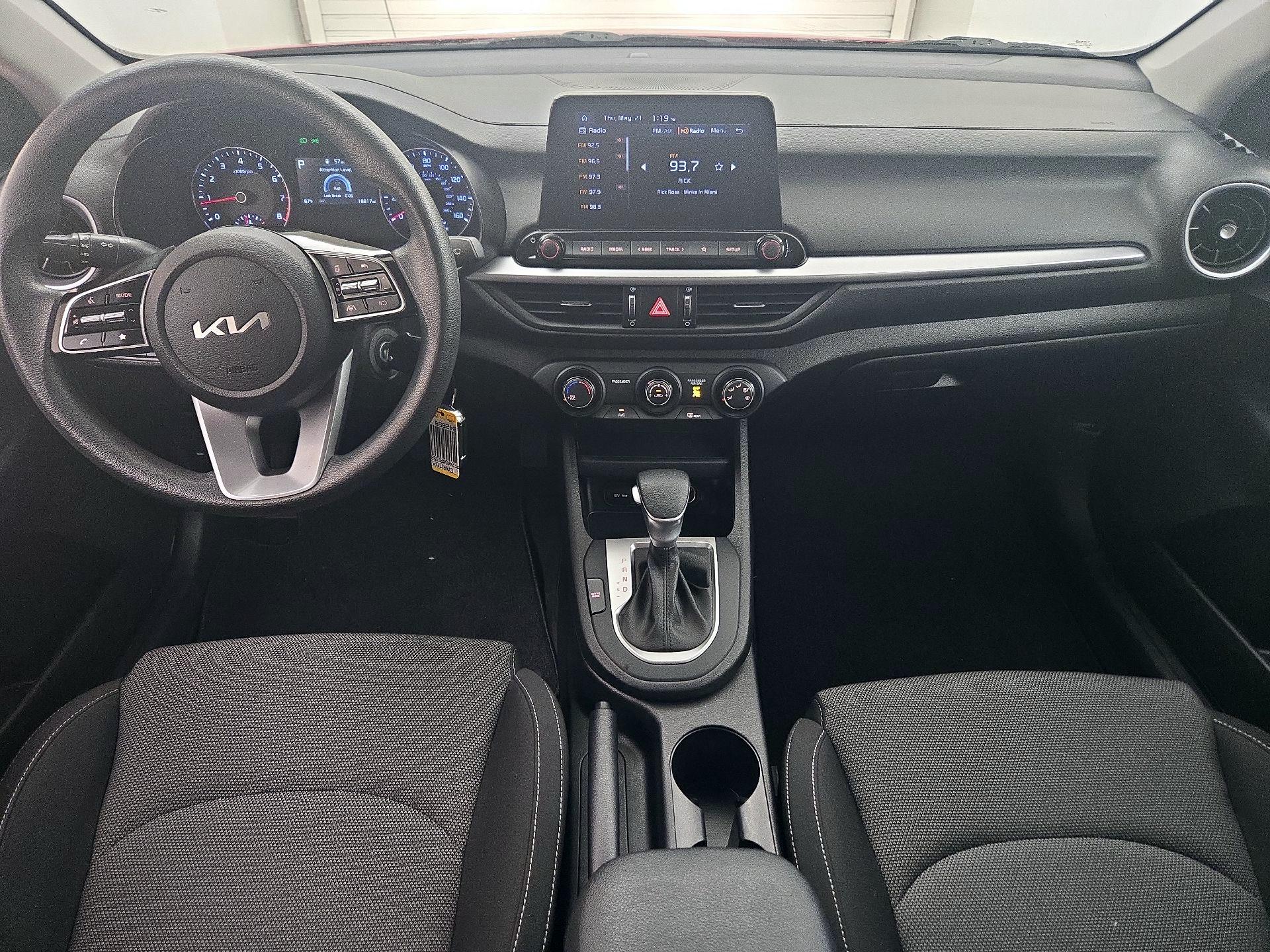 Thumbnail: 2023 Kia Forte - 9