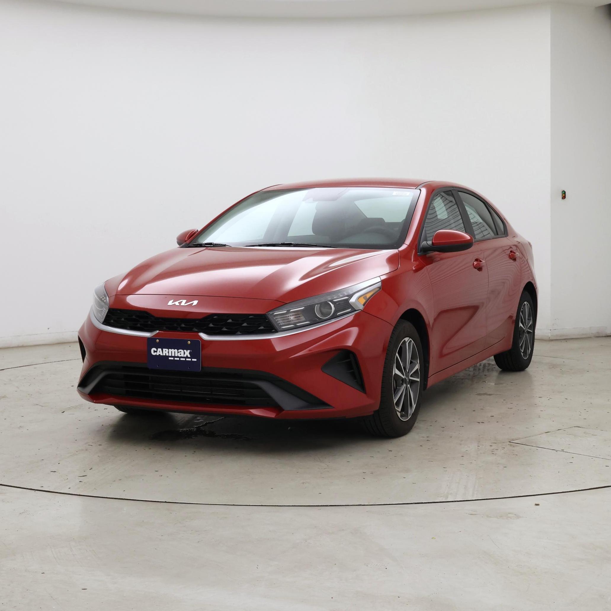 Thumbnail: 2023 Kia Forte - 4