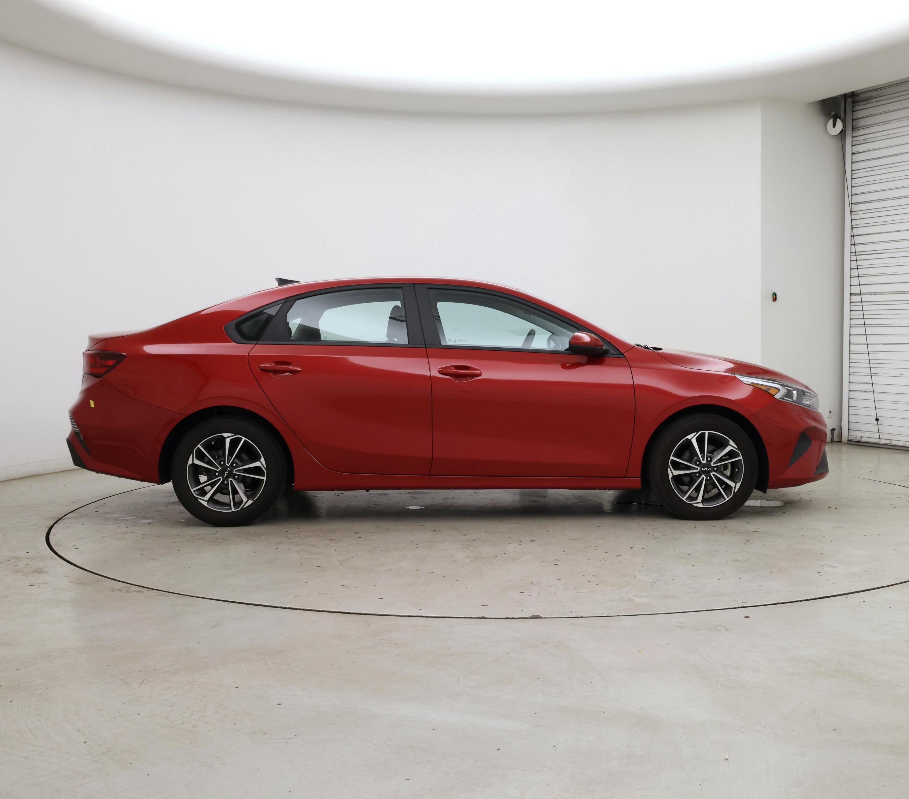 Thumbnail: 2023 Kia Forte - 7