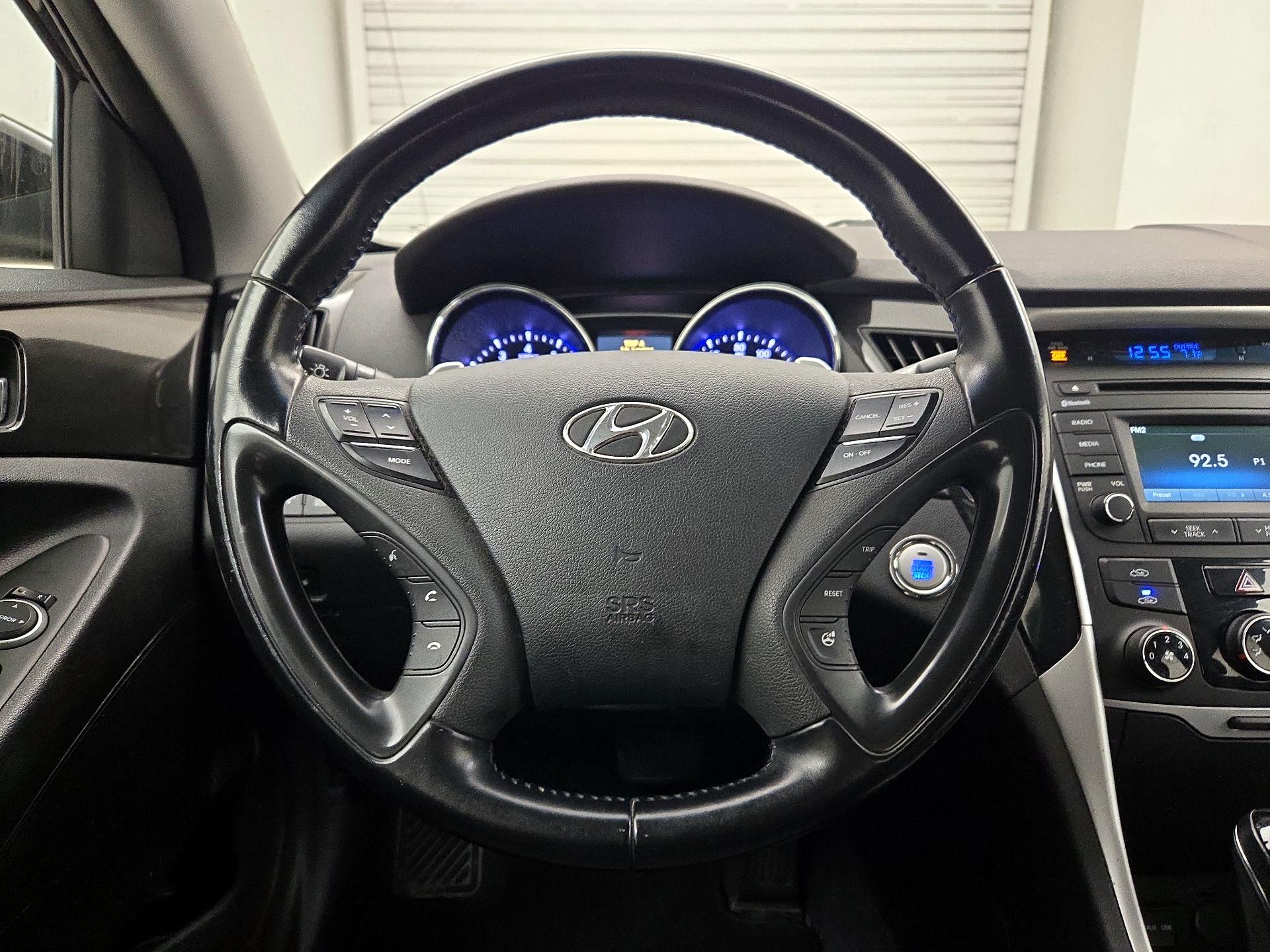 Thumbnail: 2014 Hyundai Sonata - 10
