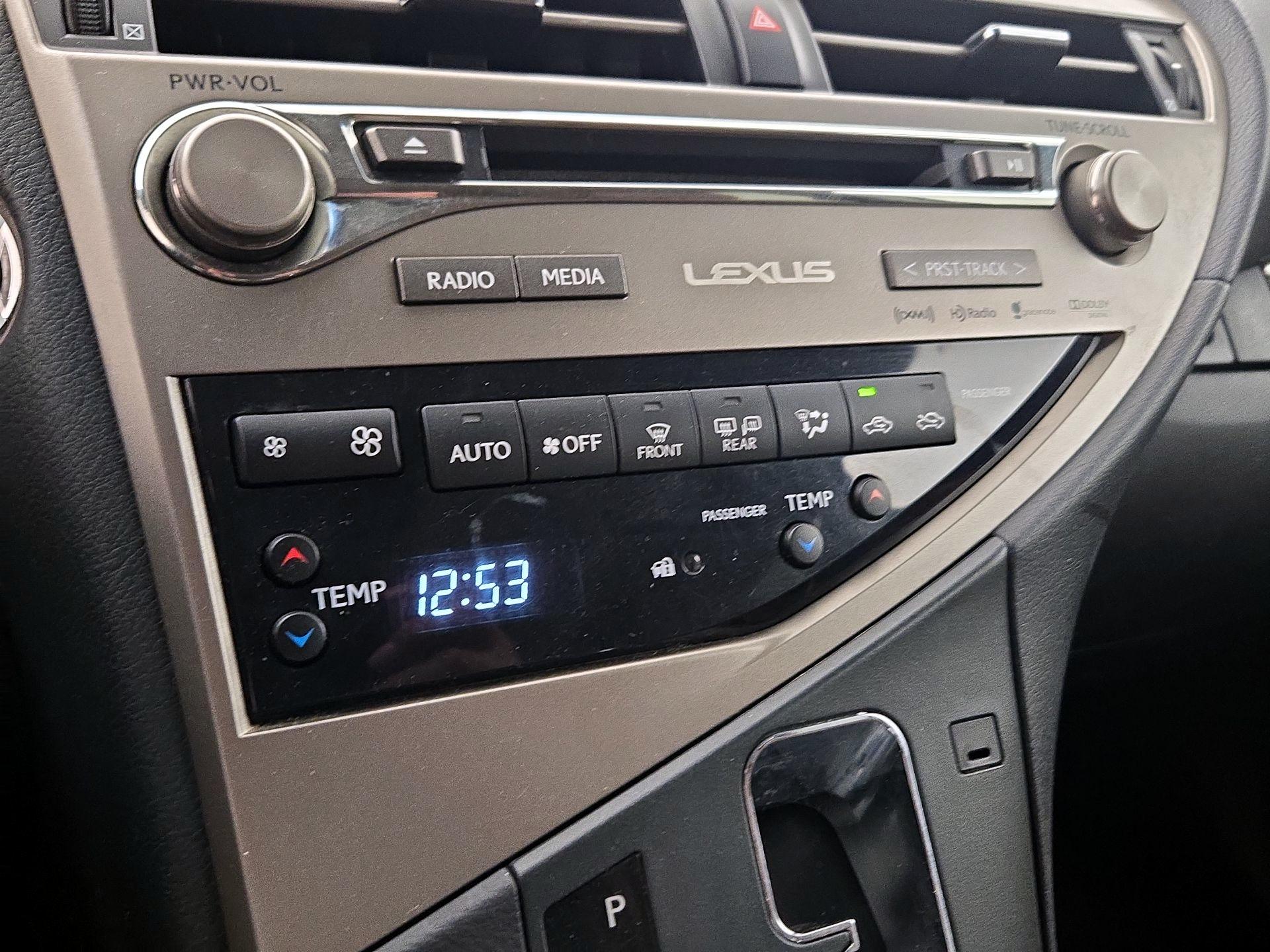 Thumbnail: 2015 Lexus RX - 17