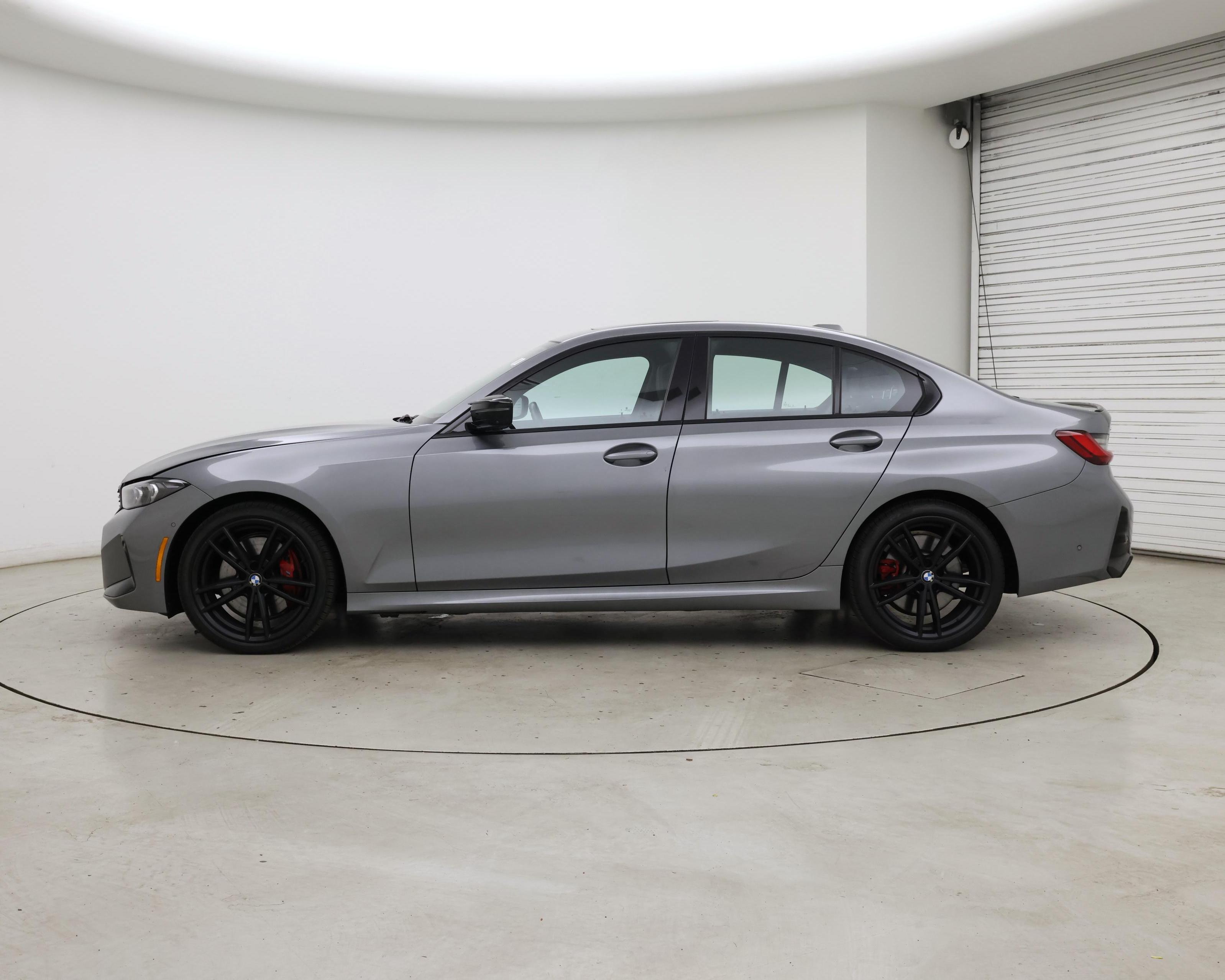 Thumbnail: 2024 BMW 3 Series - 3