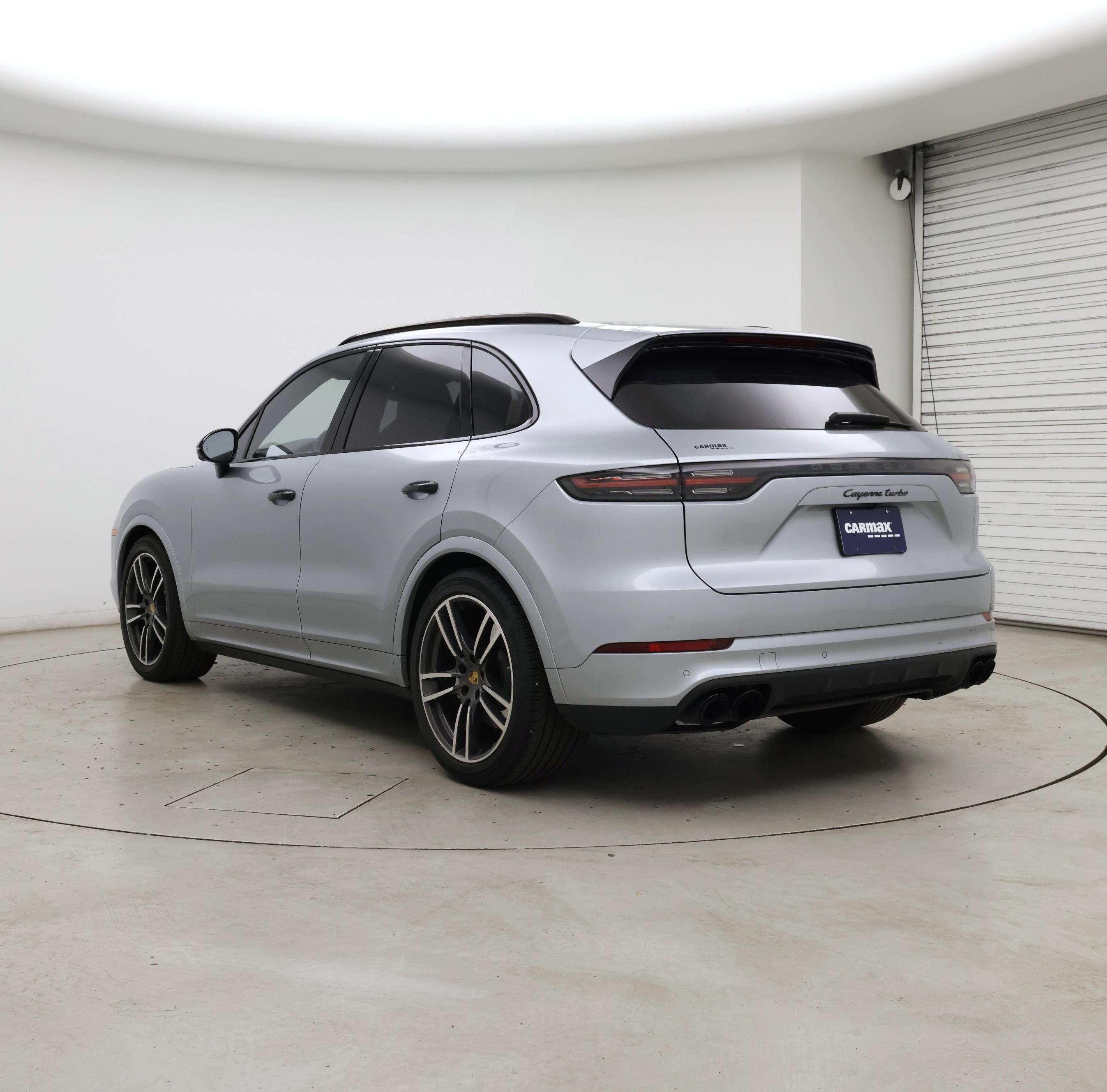 Thumbnail: 2021 Porsche Cayenne - 2