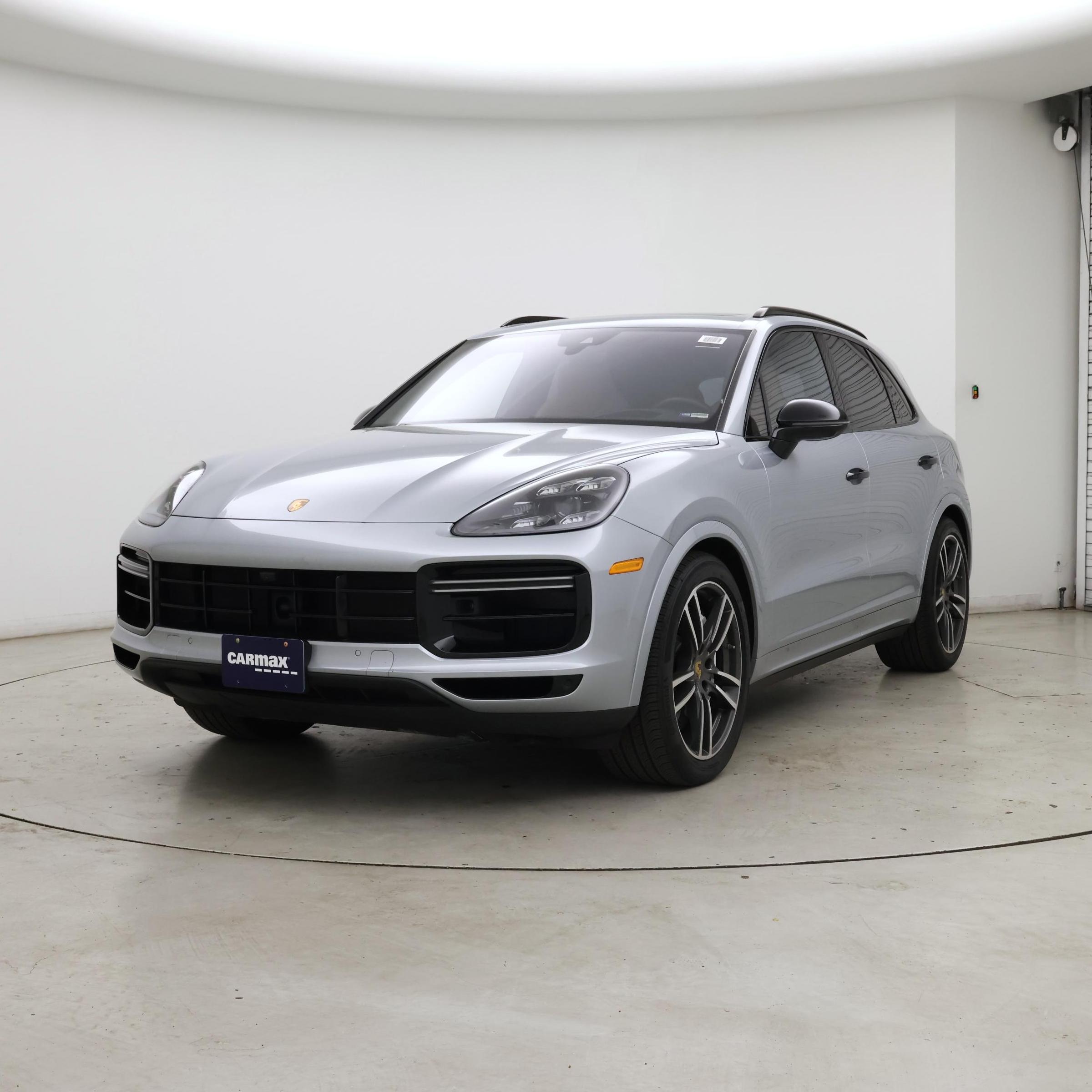 Thumbnail: 2021 Porsche Cayenne - 4