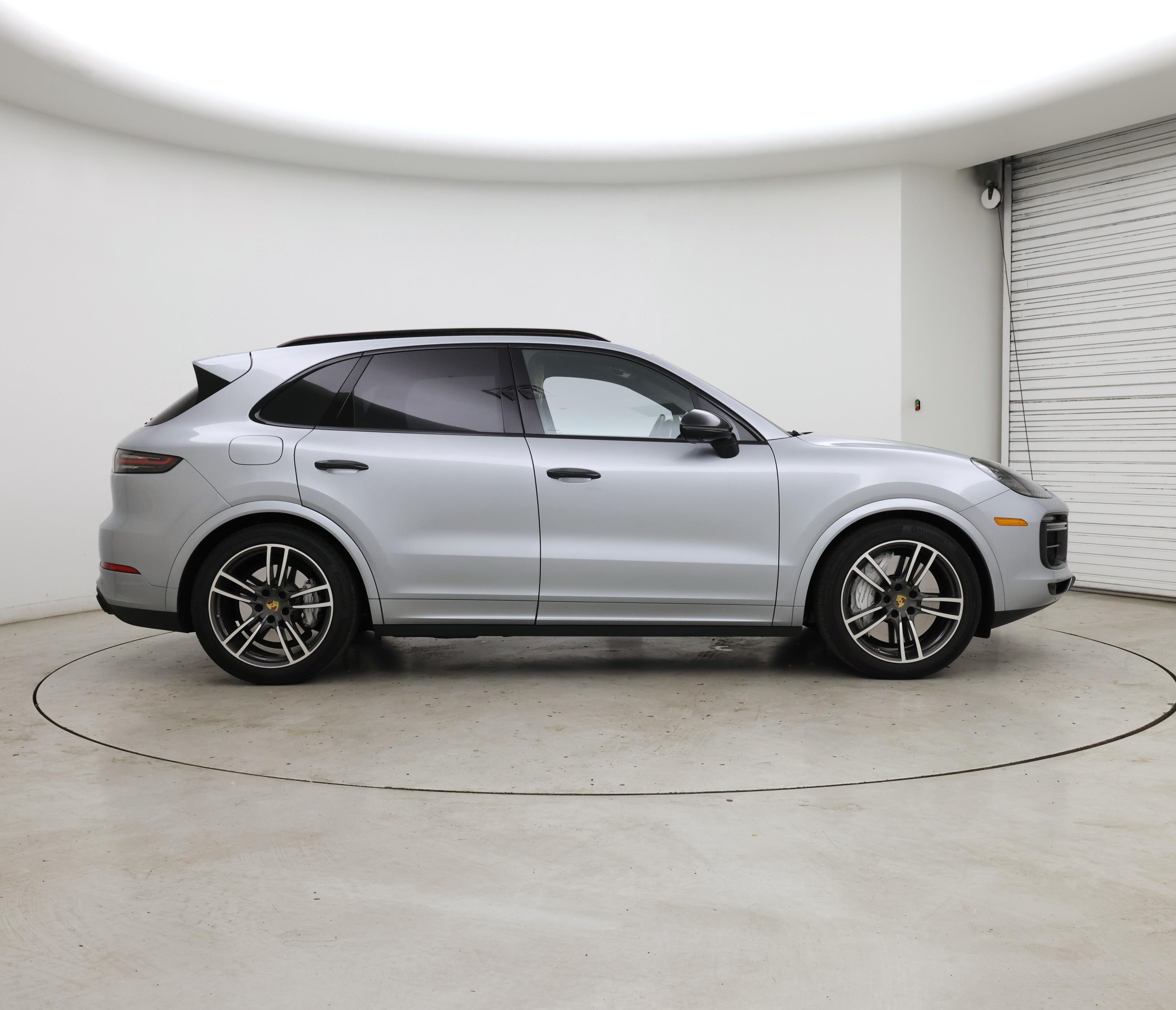 Thumbnail: 2021 Porsche Cayenne - 7