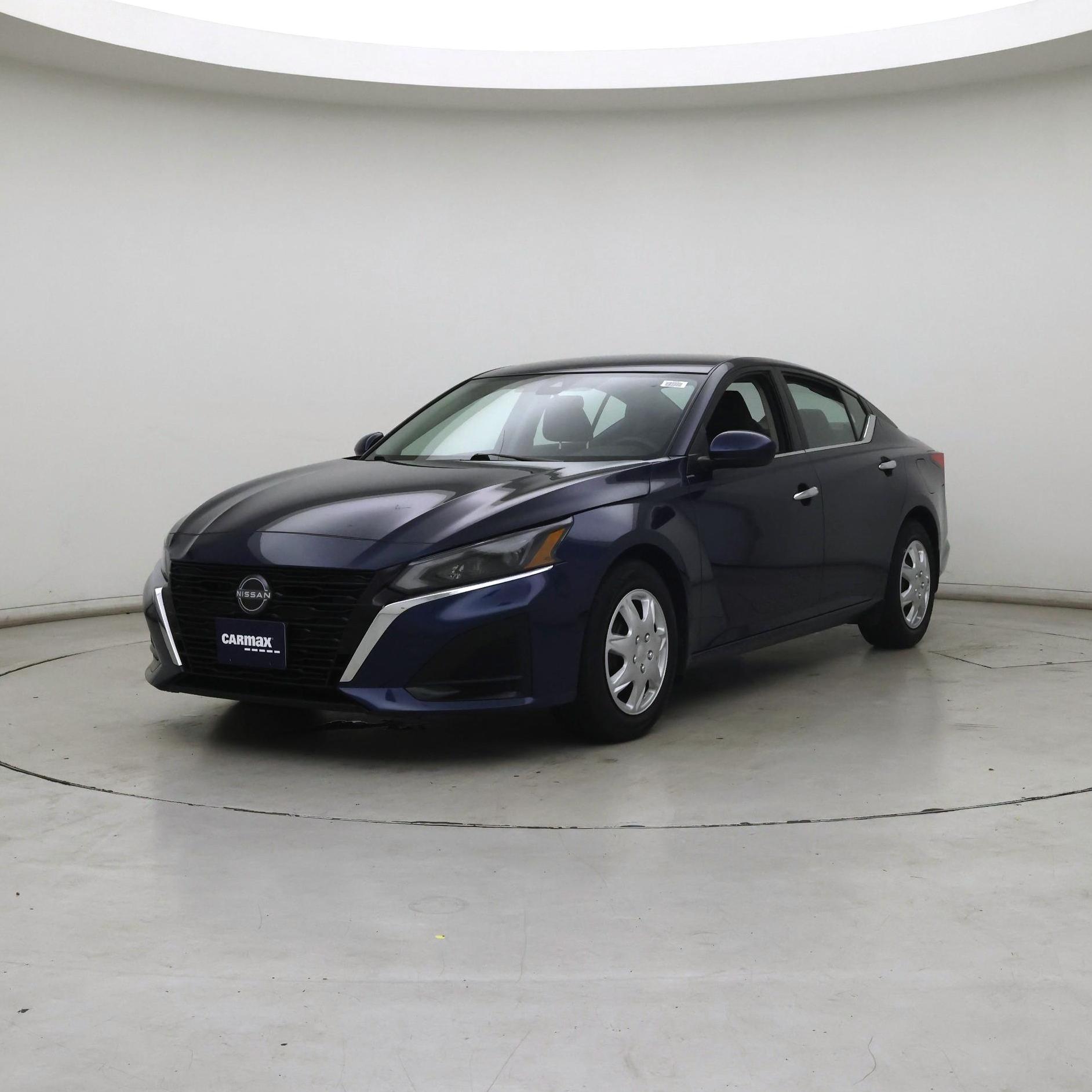 Thumbnail: 2023 Nissan Altima - 4