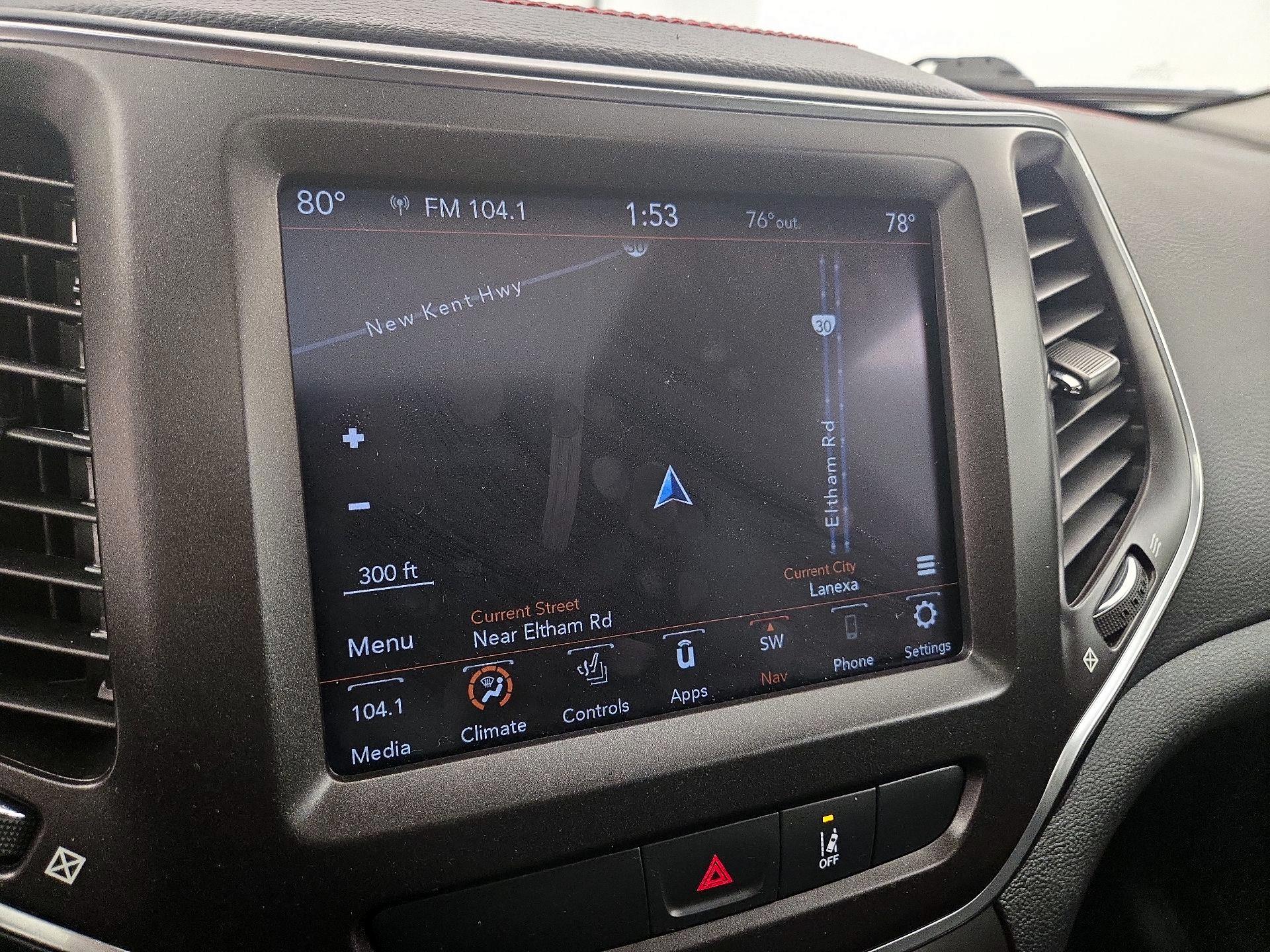 Thumbnail: 2022 Jeep Cherokee - 14