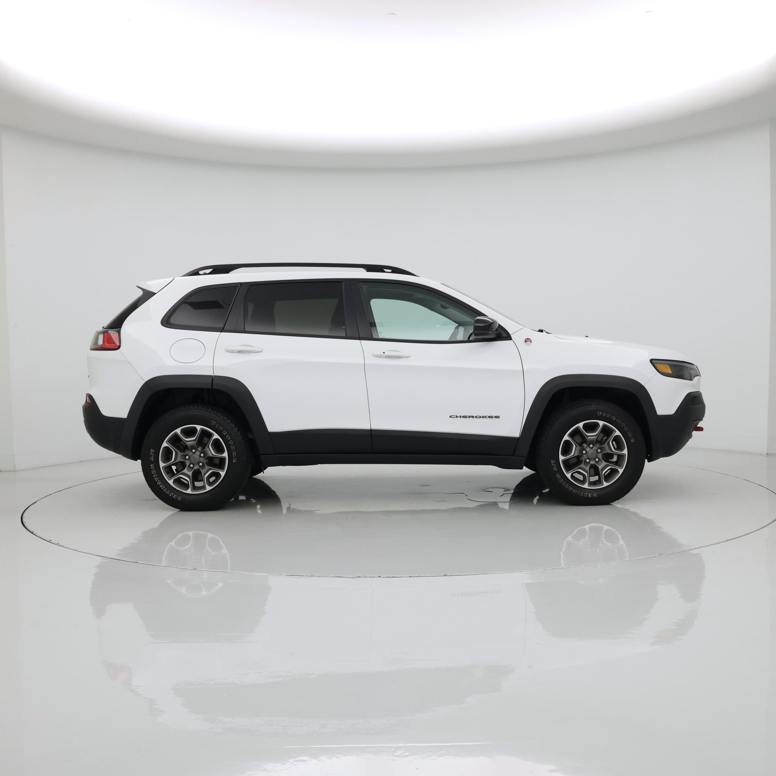 Thumbnail: 2022 Jeep Cherokee - 7