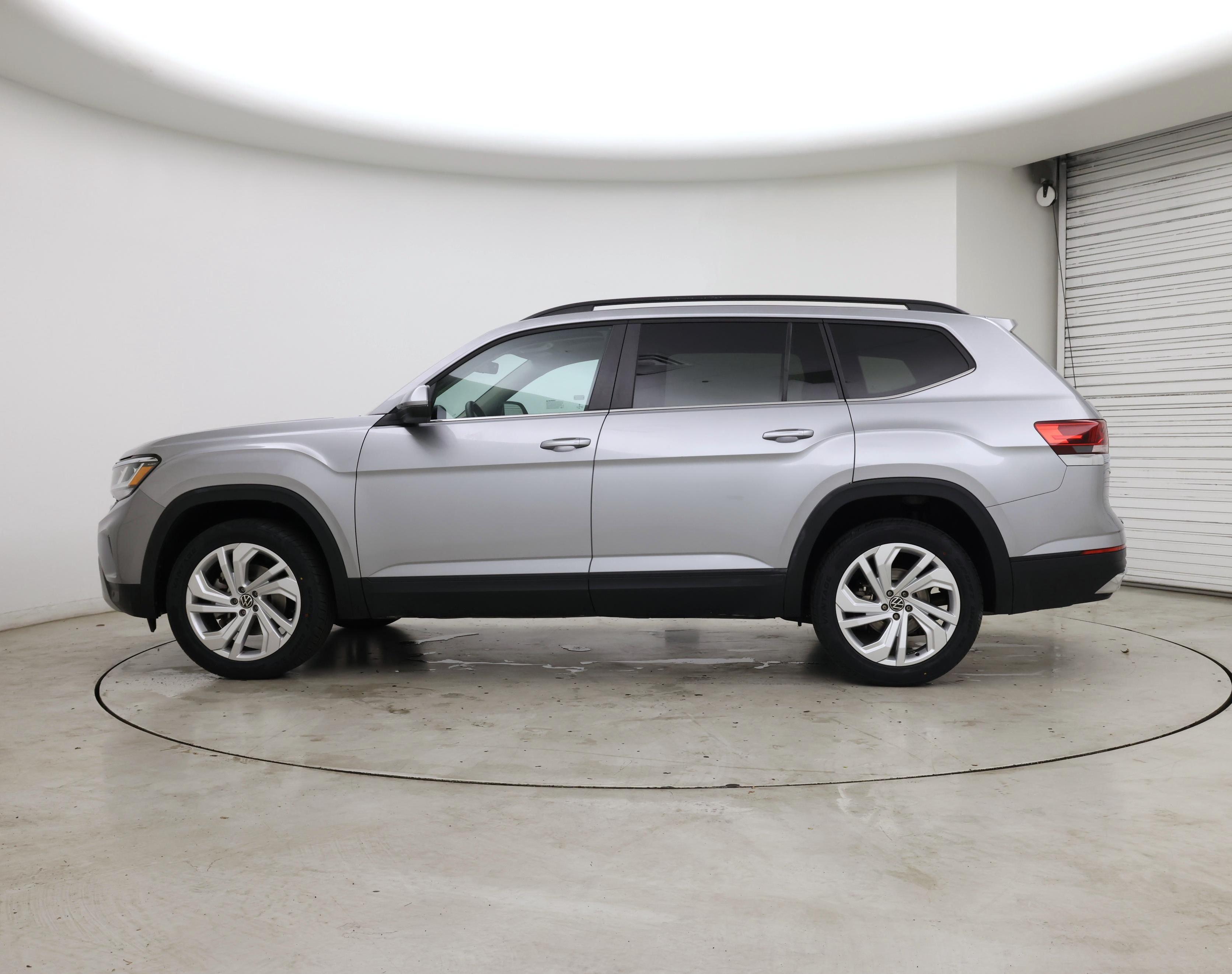 Thumbnail: 2023 Volkswagen Atlas - 3