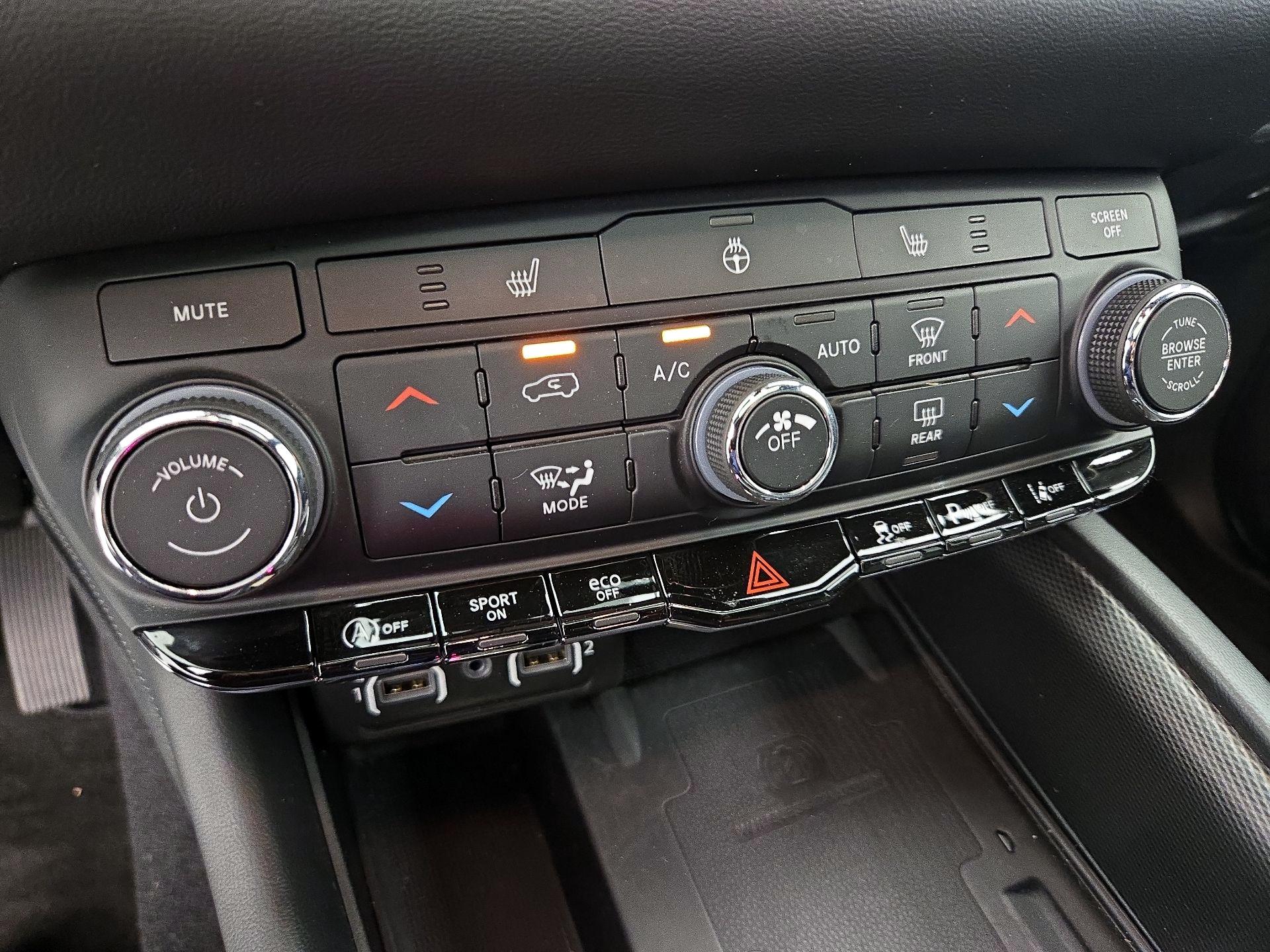Thumbnail: 2022 Dodge Durango - 17