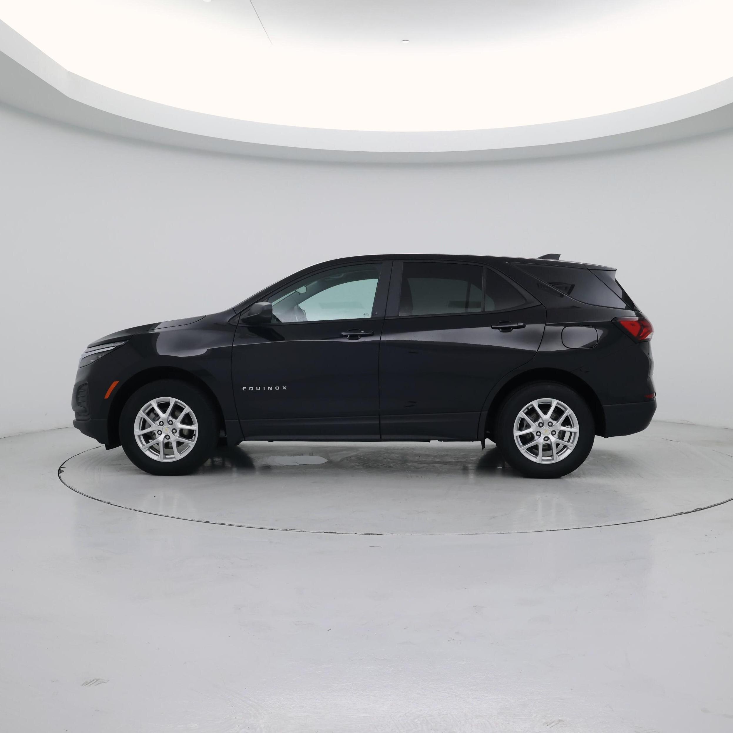 Thumbnail: 2024 Chevrolet Equinox - 3