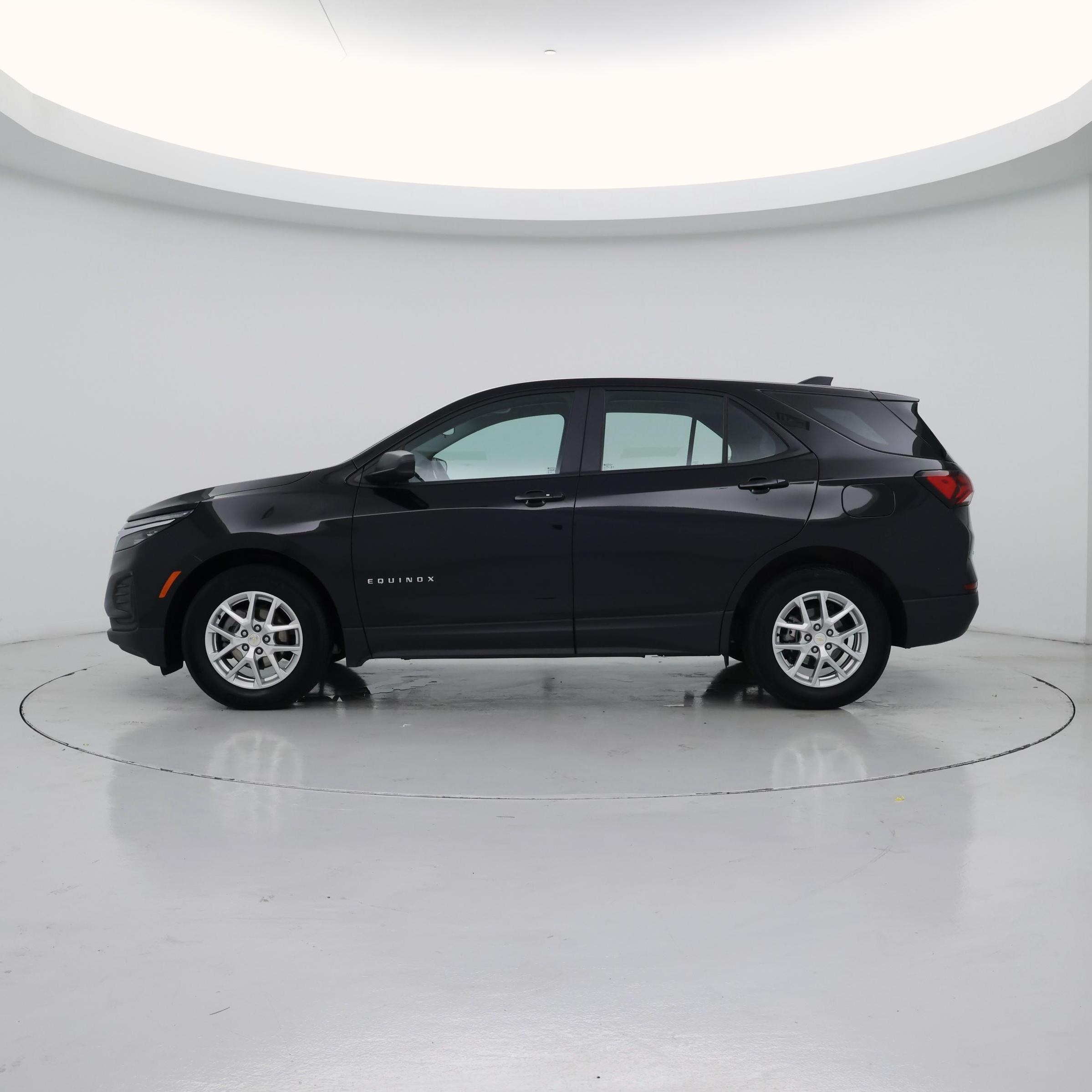 Thumbnail: 2024 Chevrolet Equinox - 3