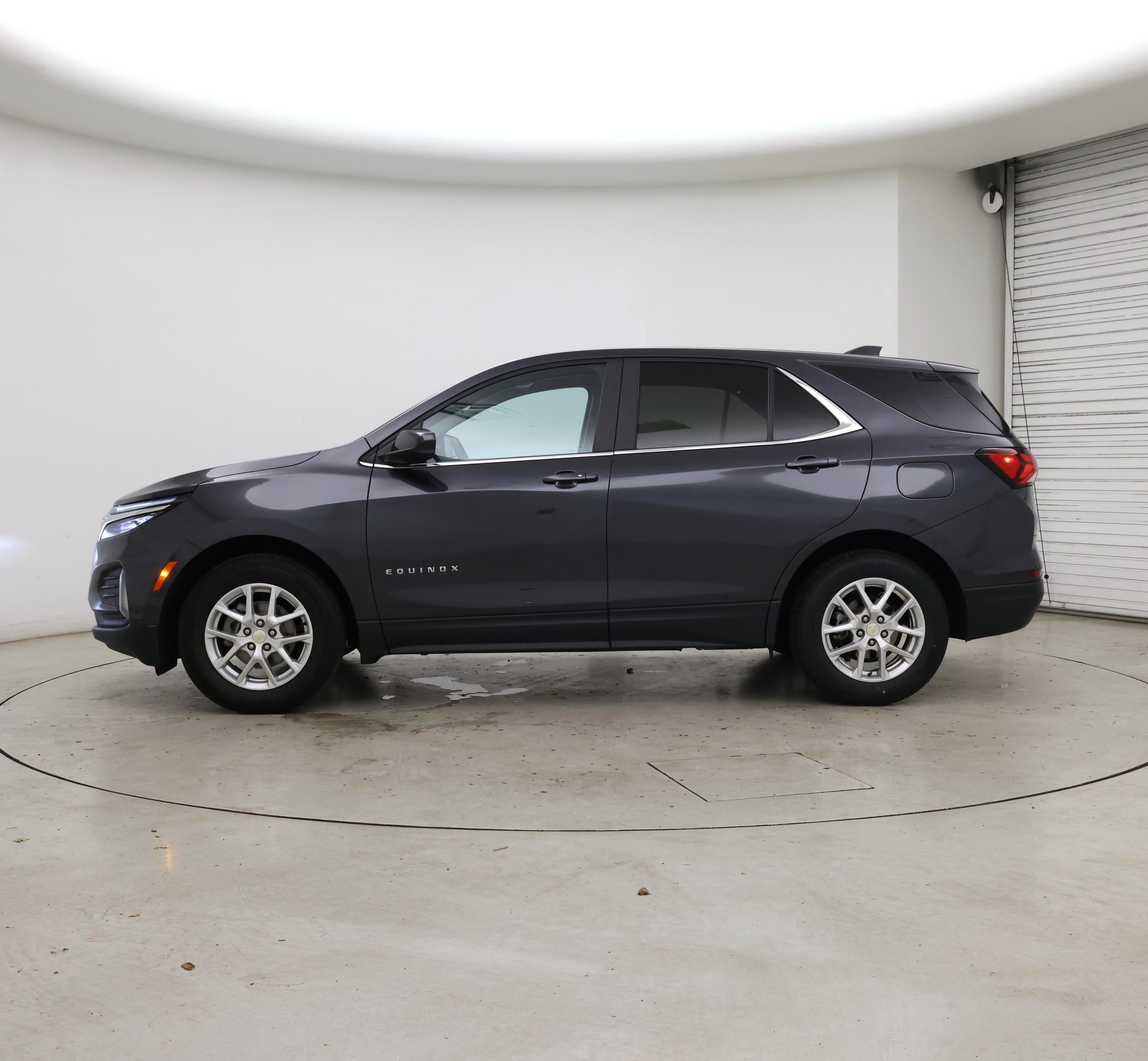 Thumbnail: 2023 Chevrolet Equinox - 3