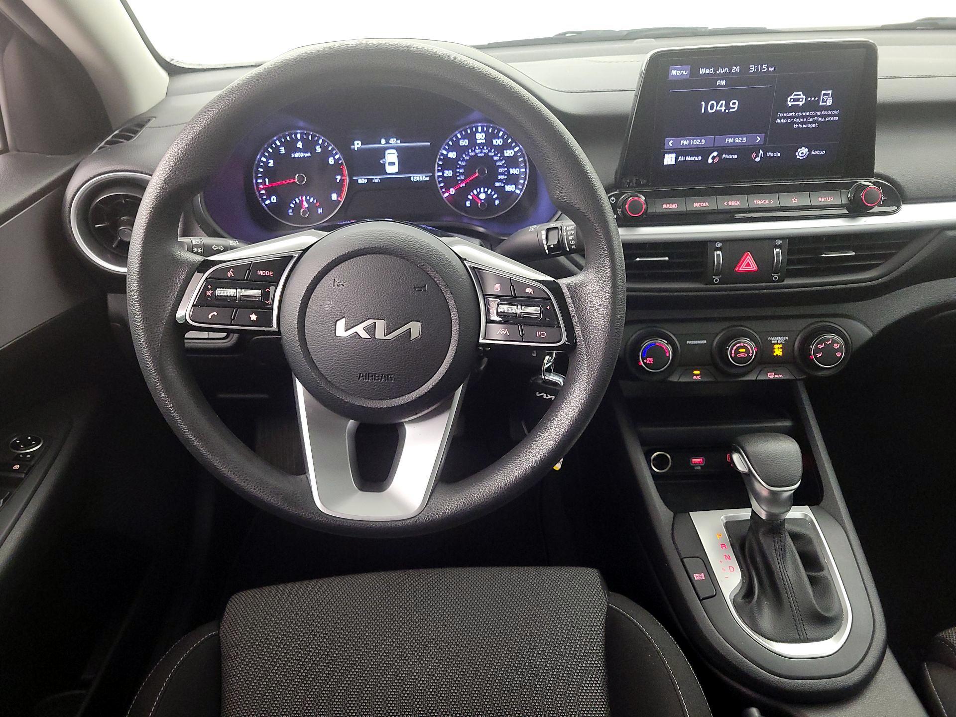 Thumbnail: 2024 Kia Forte - 10