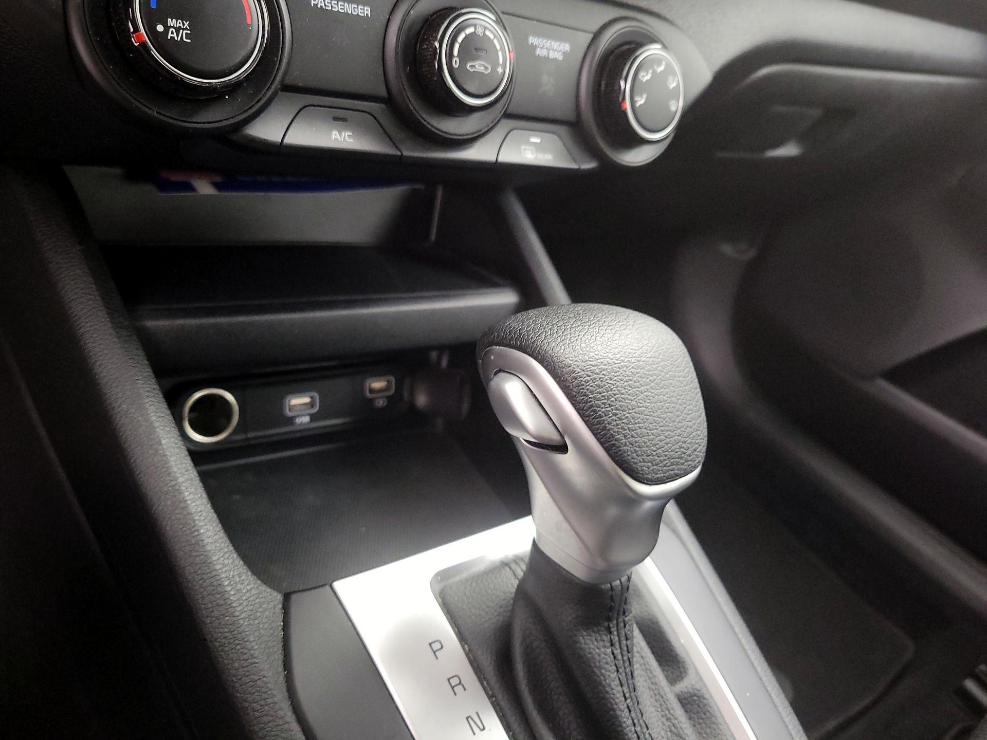 Thumbnail: 2024 Kia Forte - 18