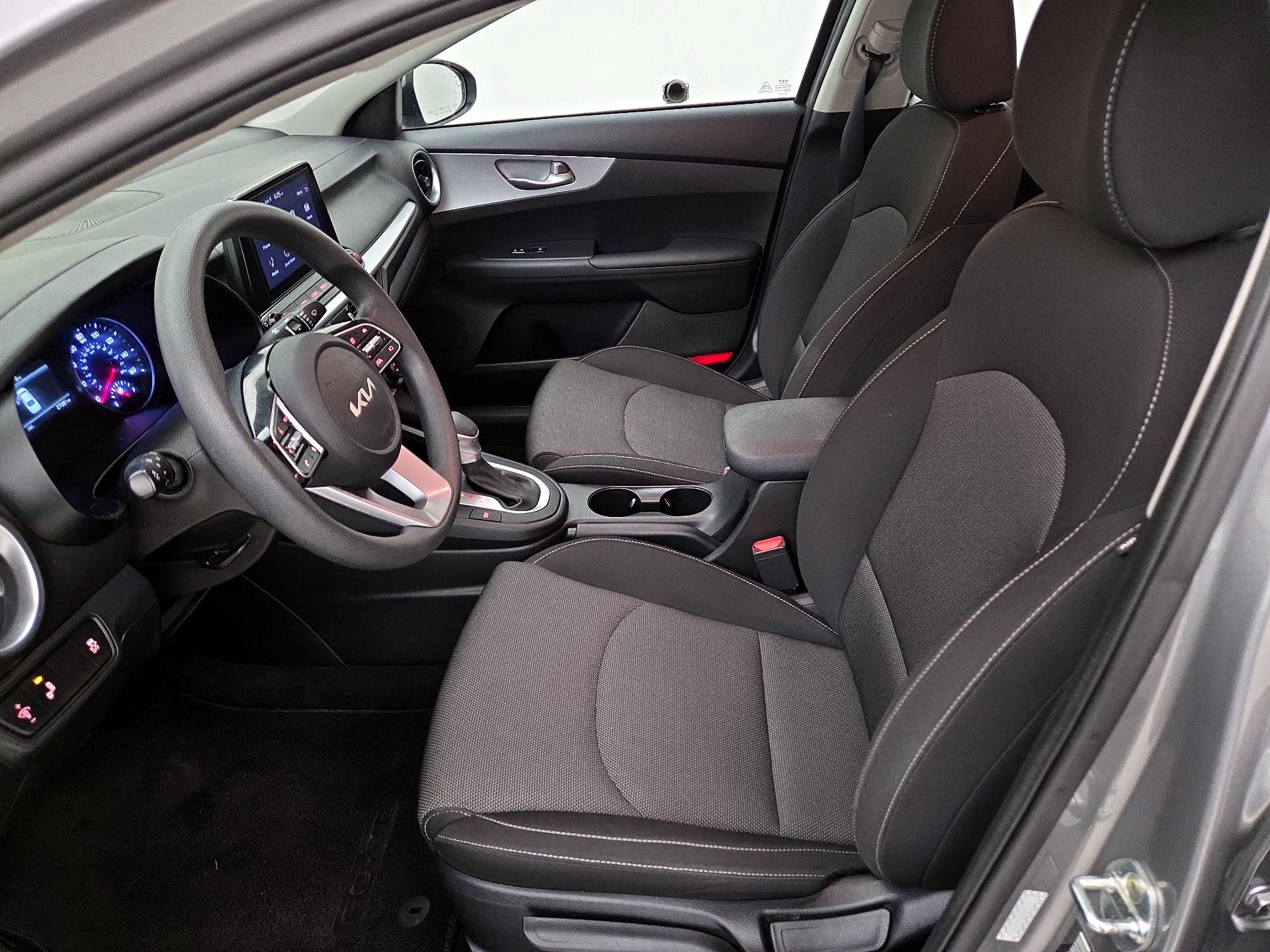 Thumbnail: 2023 Kia Forte - 11