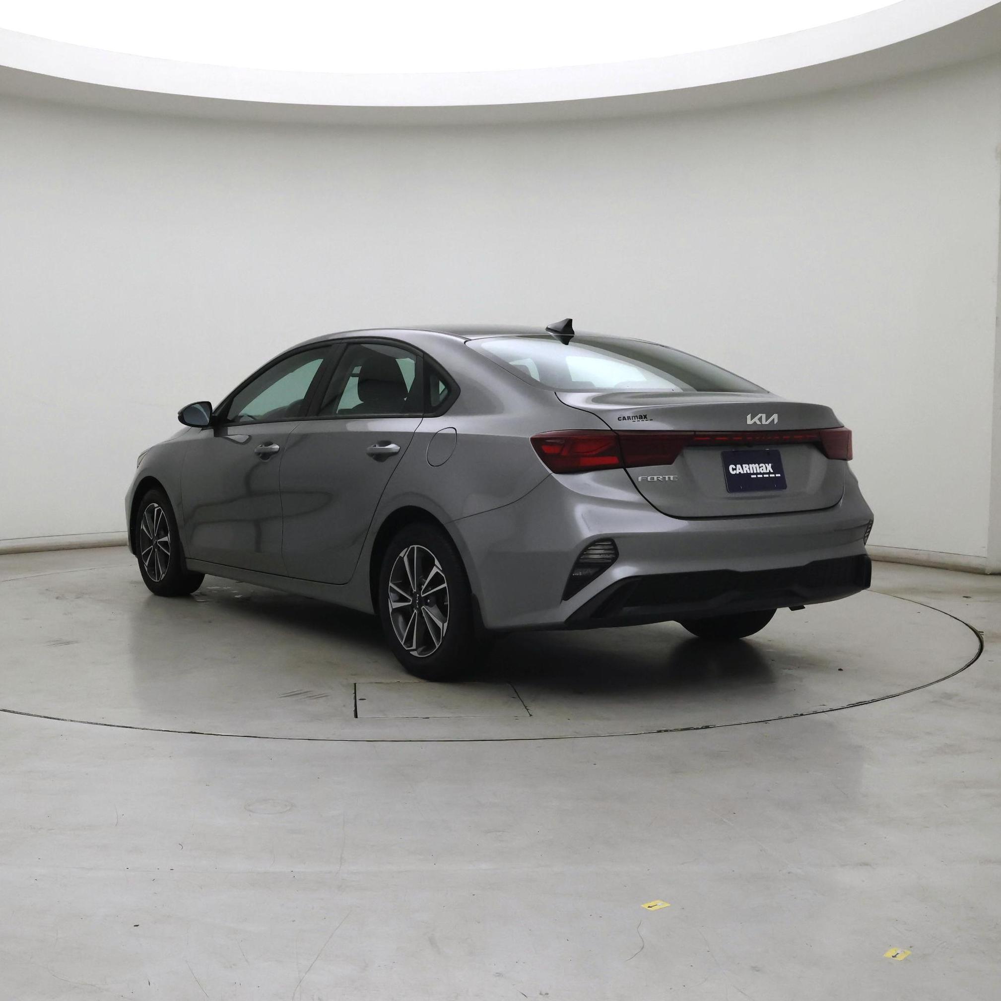 Thumbnail: 2023 Kia Forte - 2