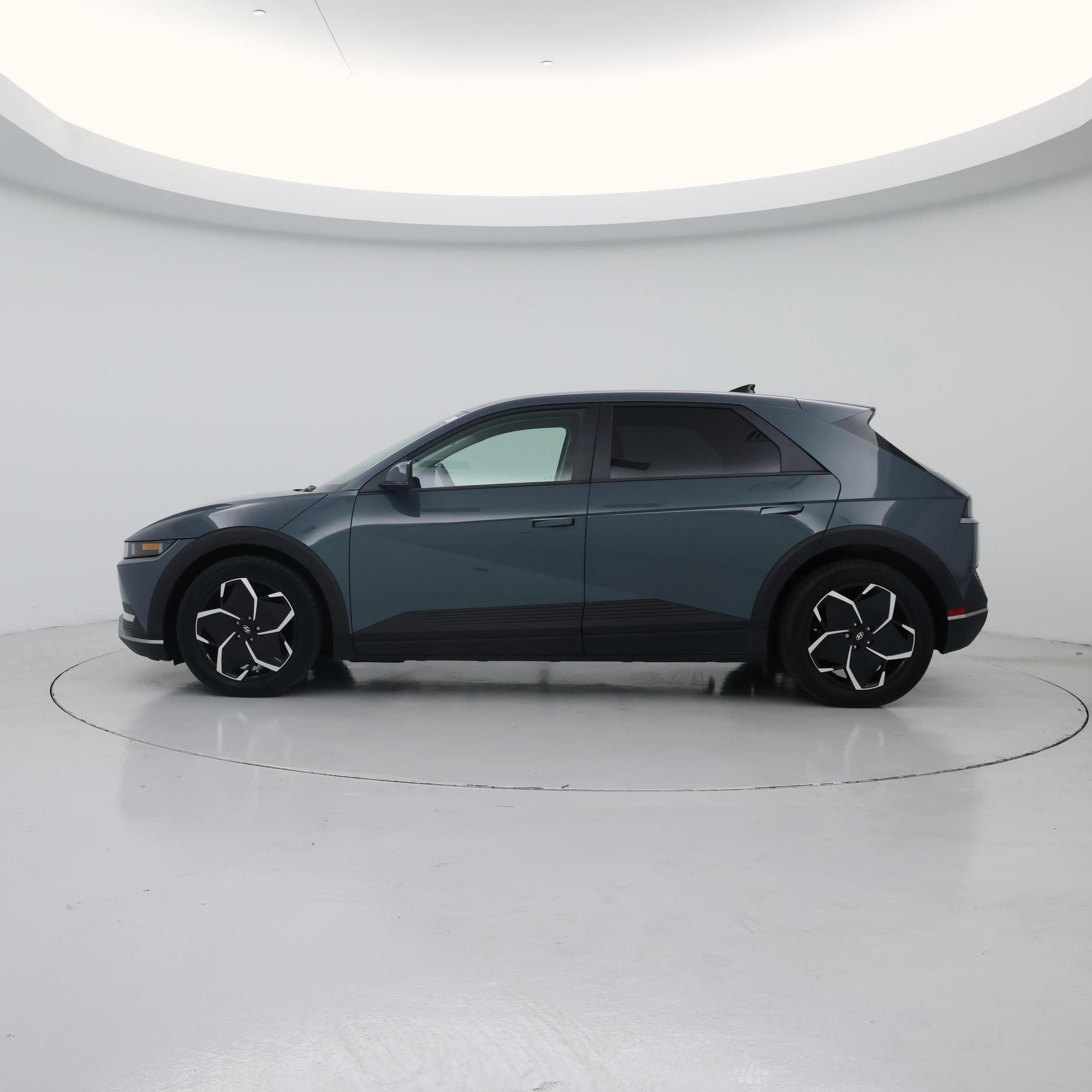 Thumbnail: 2024 Hyundai Ioniq 5 - 3