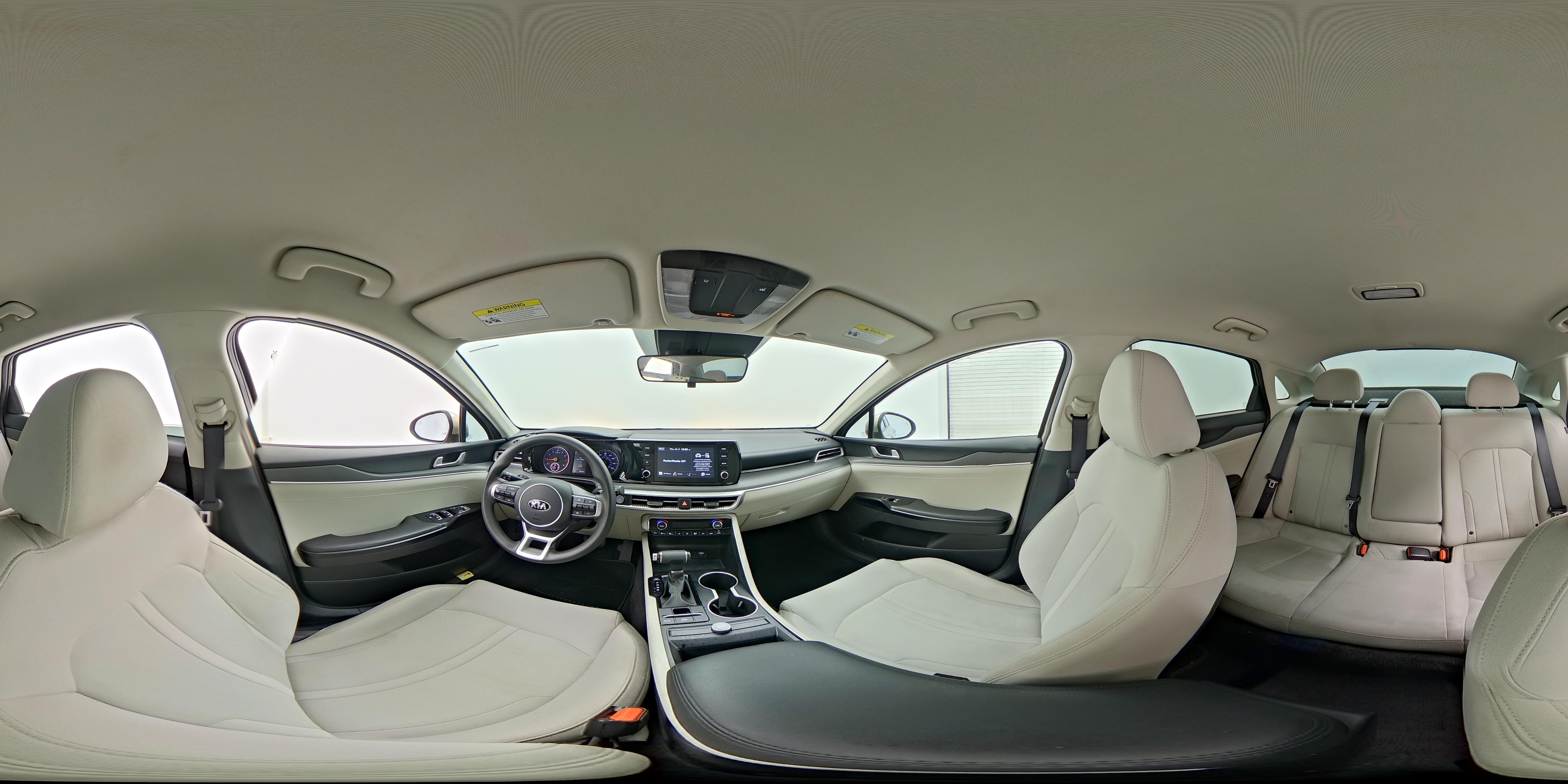 2021 Kia K5 LXS - Photo 24
