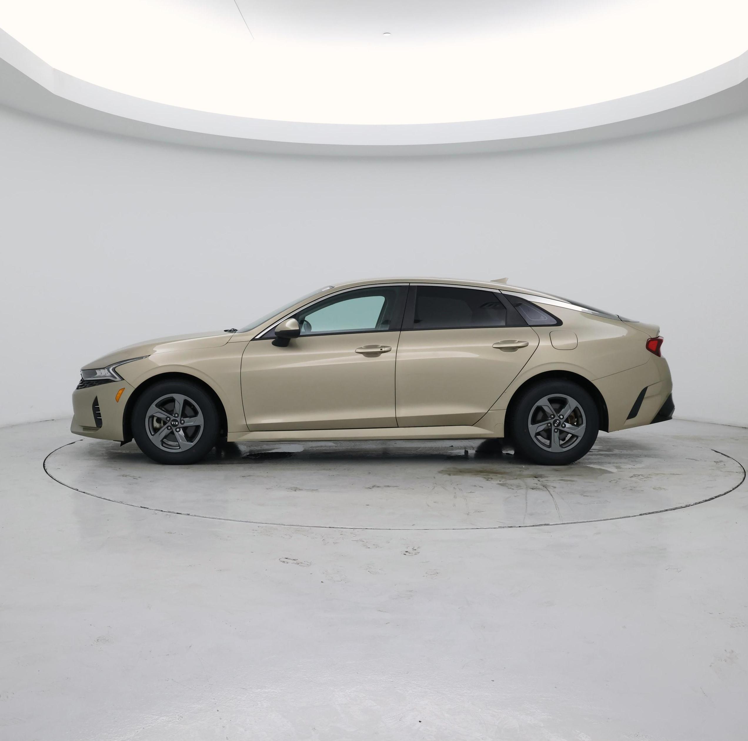 Thumbnail: 2021 Kia K5 - 3