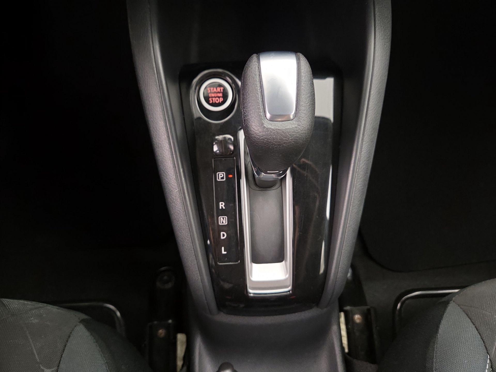 Thumbnail: 2020 Nissan Kicks - 17