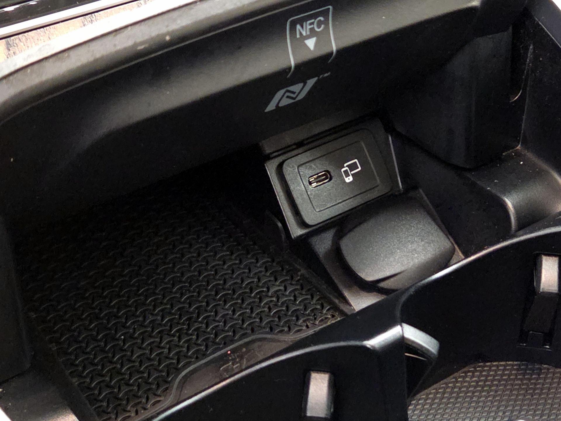 Thumbnail: 2021 Mercedes-Benz E-Class - 18