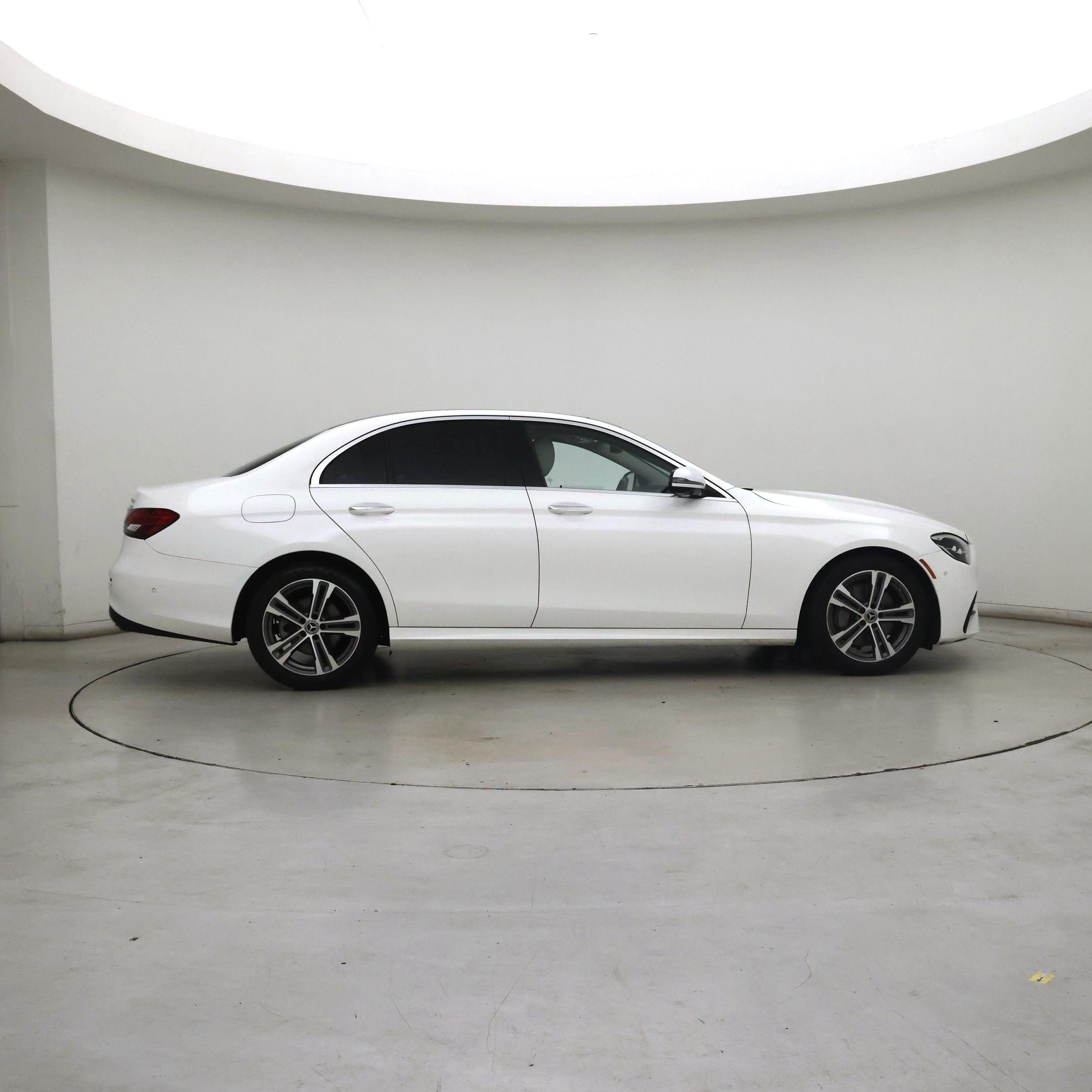 Thumbnail: 2021 Mercedes-Benz E-Class - 7