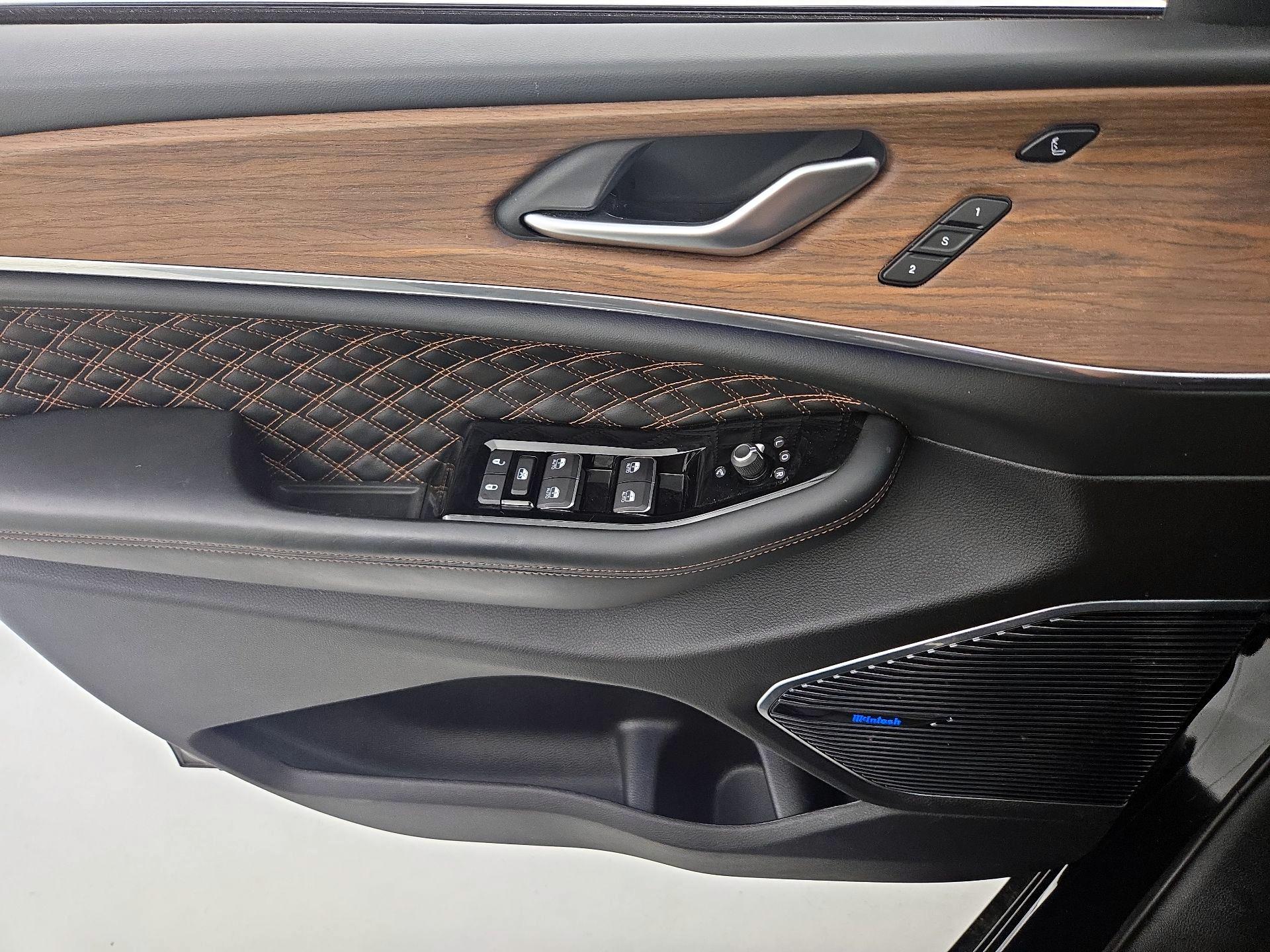 Thumbnail: 2023 Jeep Grand Cherokee - 12