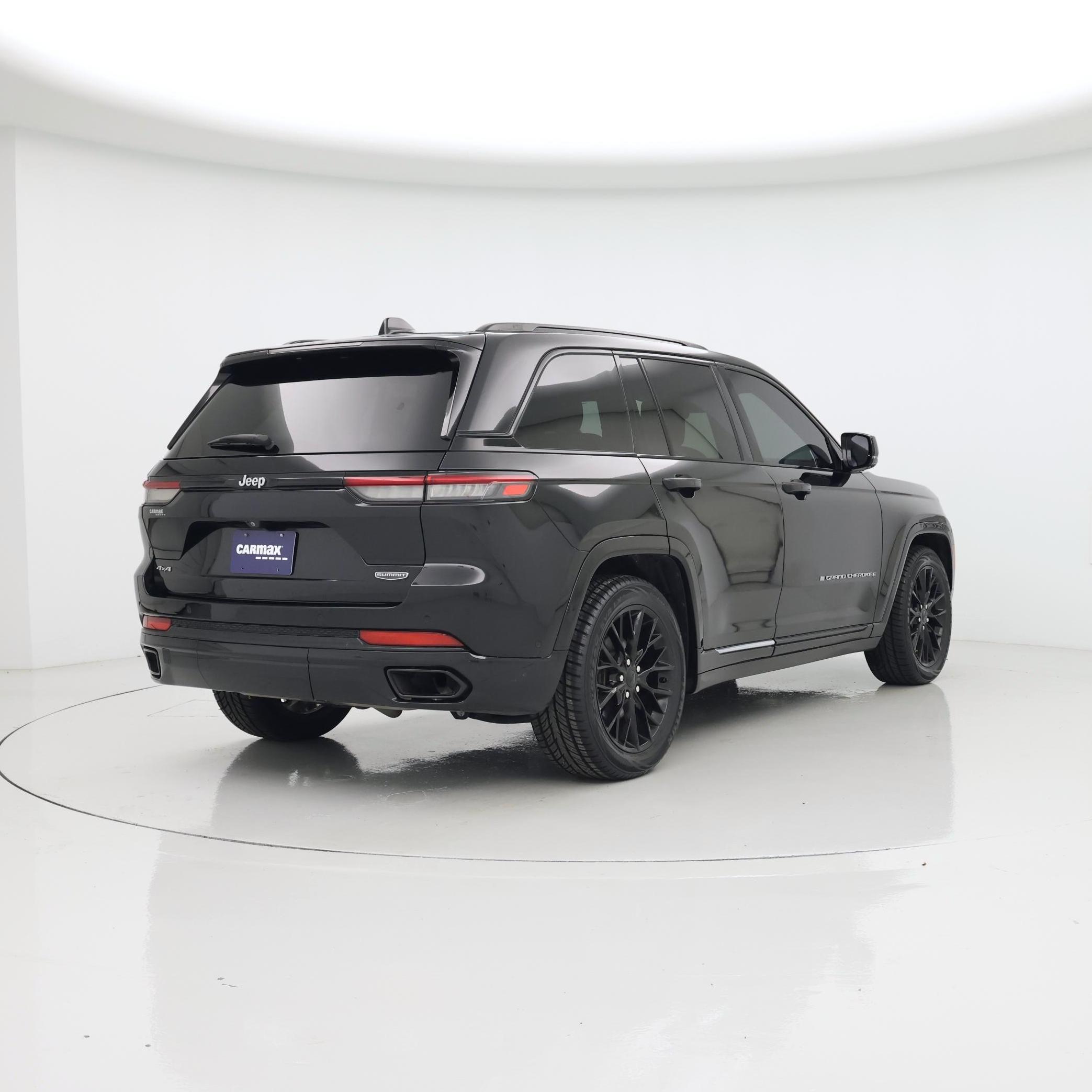 Thumbnail: 2023 Jeep Grand Cherokee - 8