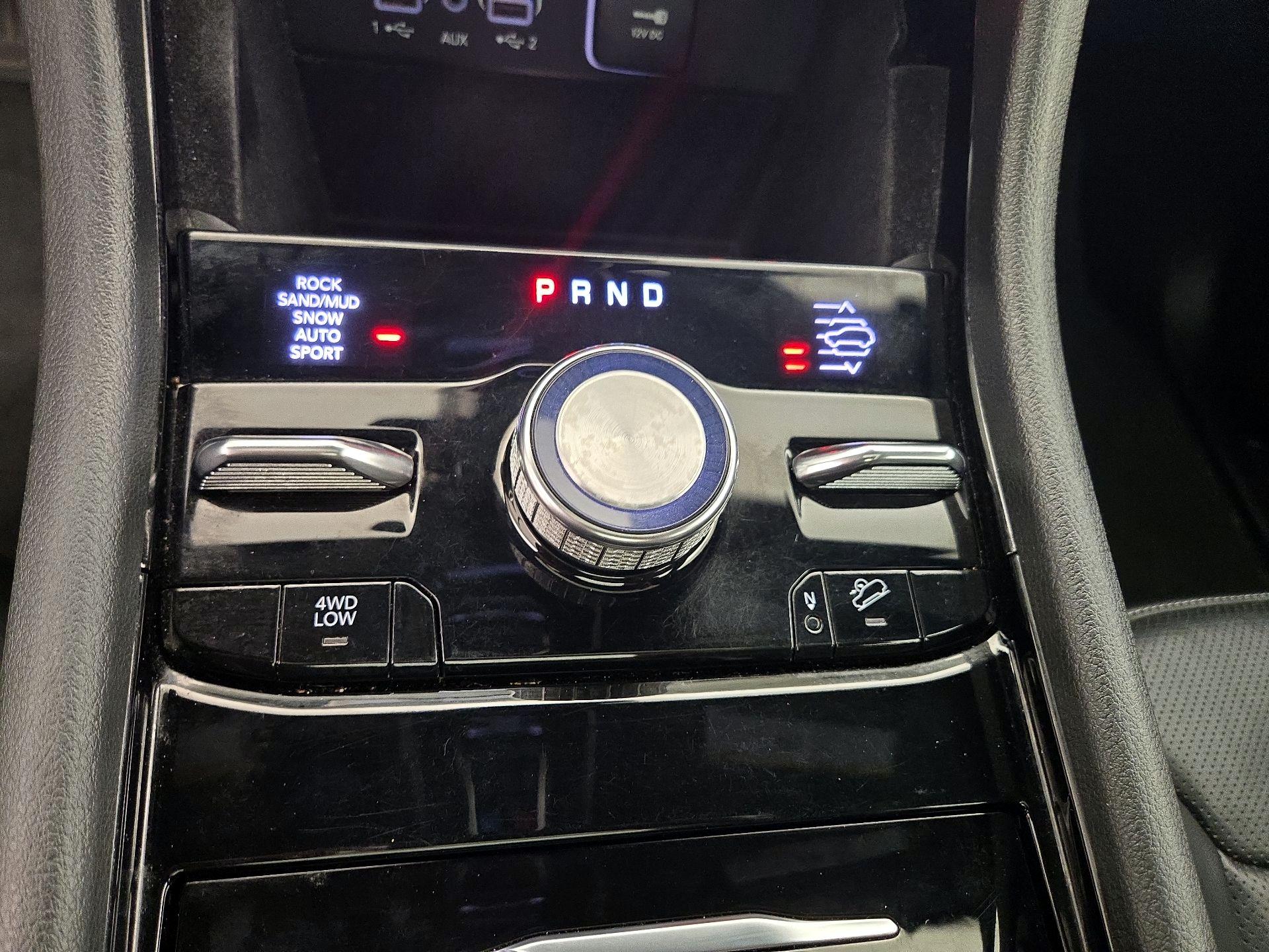 Thumbnail: 2023 Jeep Grand Cherokee - 18