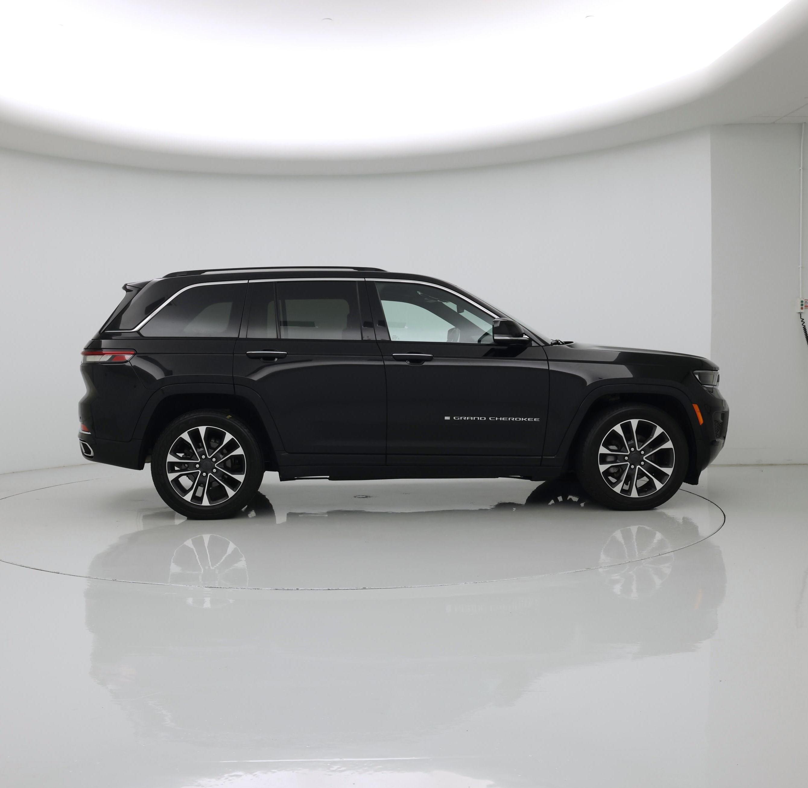 Thumbnail: 2023 Jeep Grand Cherokee - 7