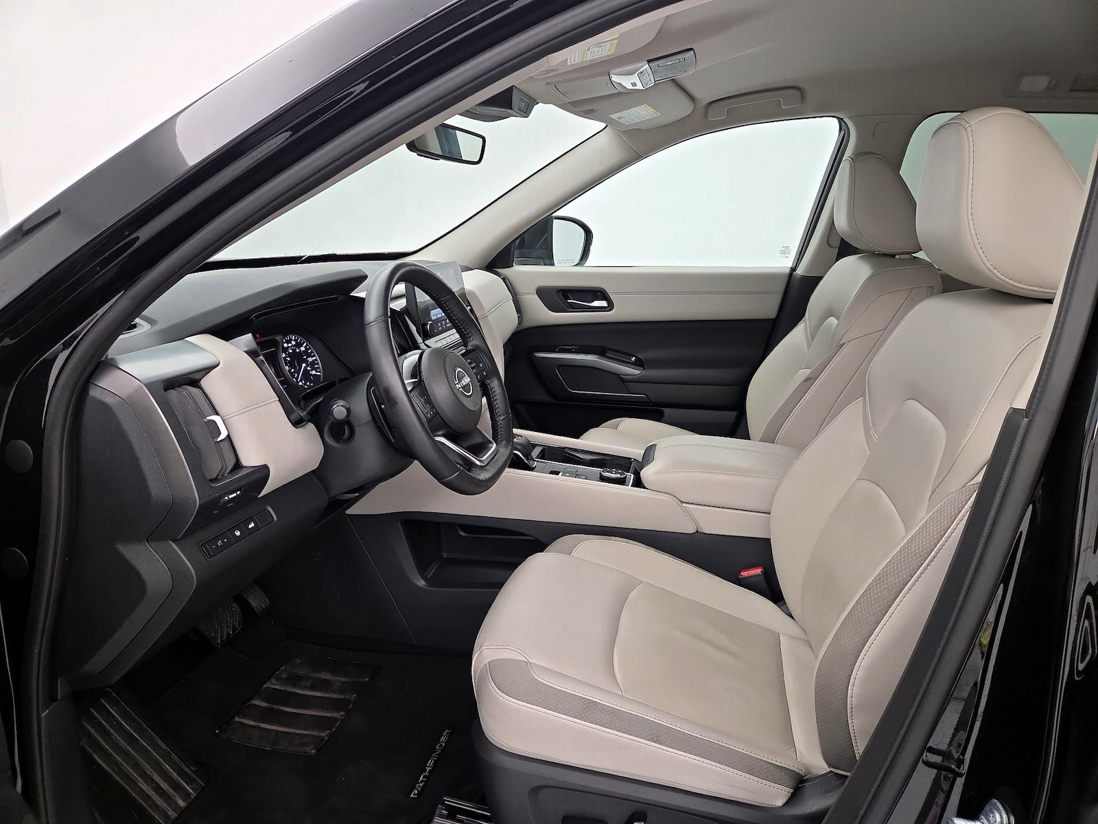 2024 Nissan Pathfinder SL - Photo 12
