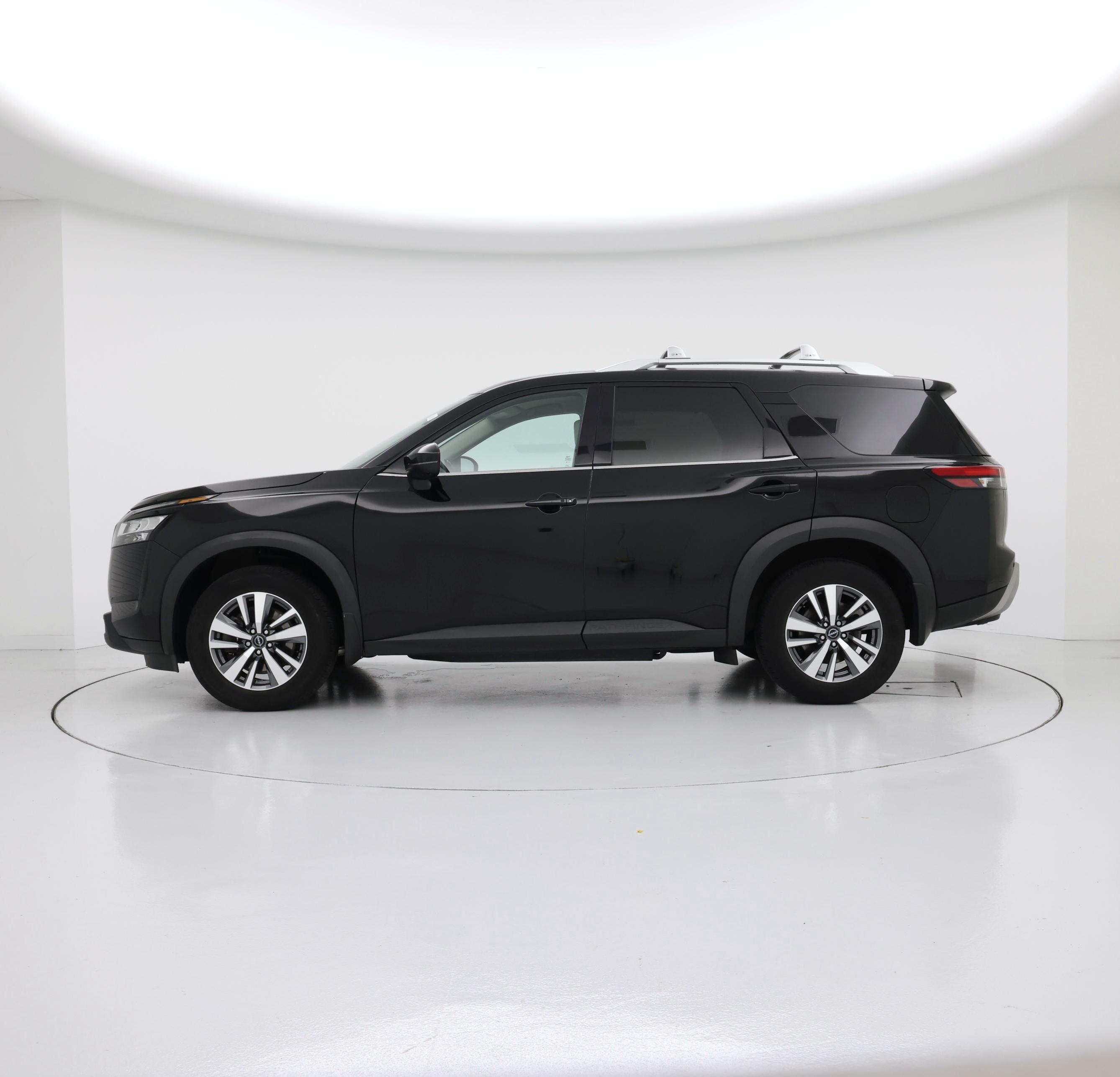 Thumbnail: 2024 Nissan Pathfinder - 3