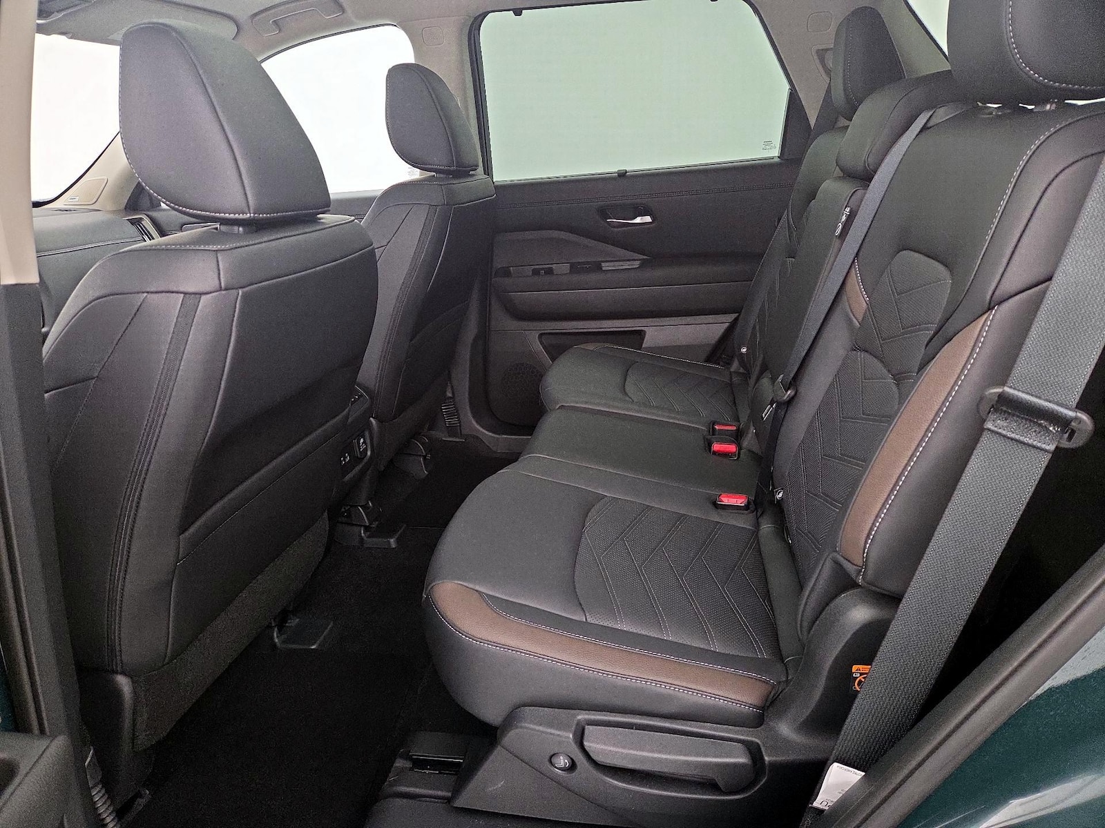 2025 Nissan Pathfinder Platinum - Photo 22