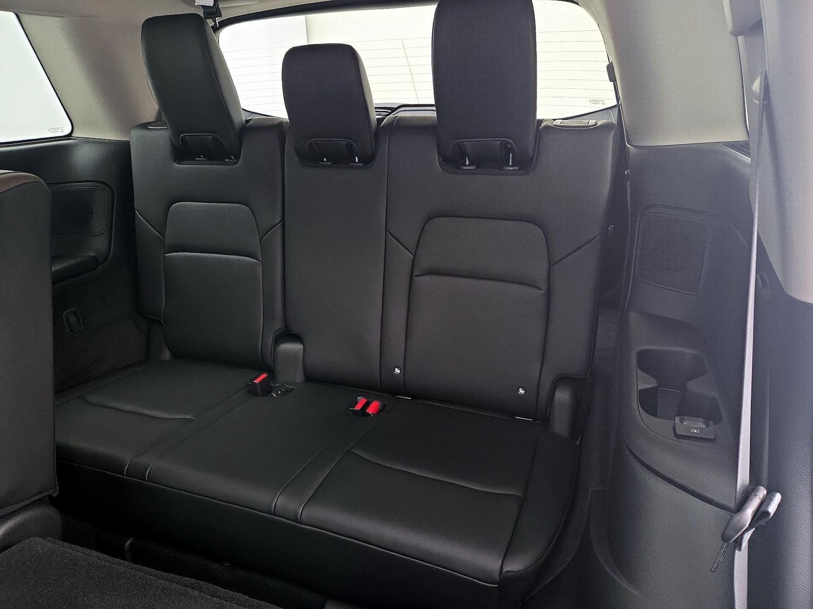 2025 Nissan Pathfinder Platinum - Photo 23