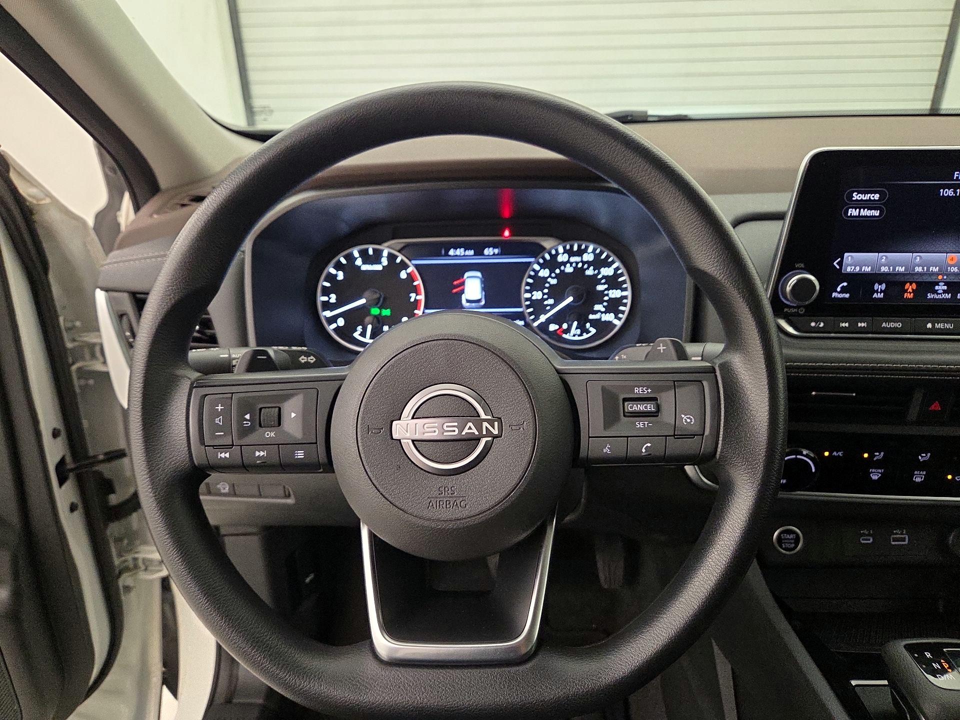 Thumbnail: 2023 Nissan Rogue - 10