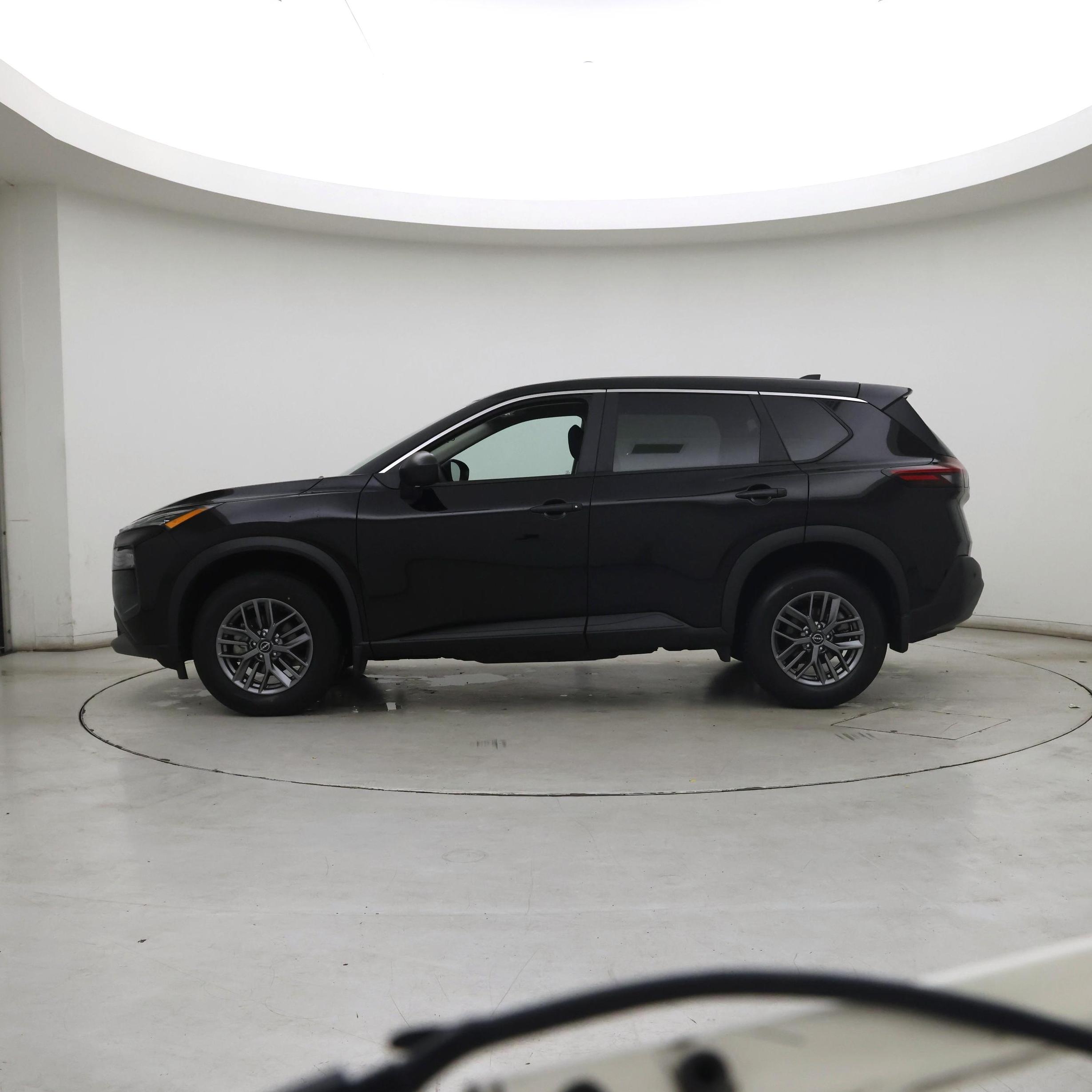Thumbnail: 2023 Nissan Rogue - 3